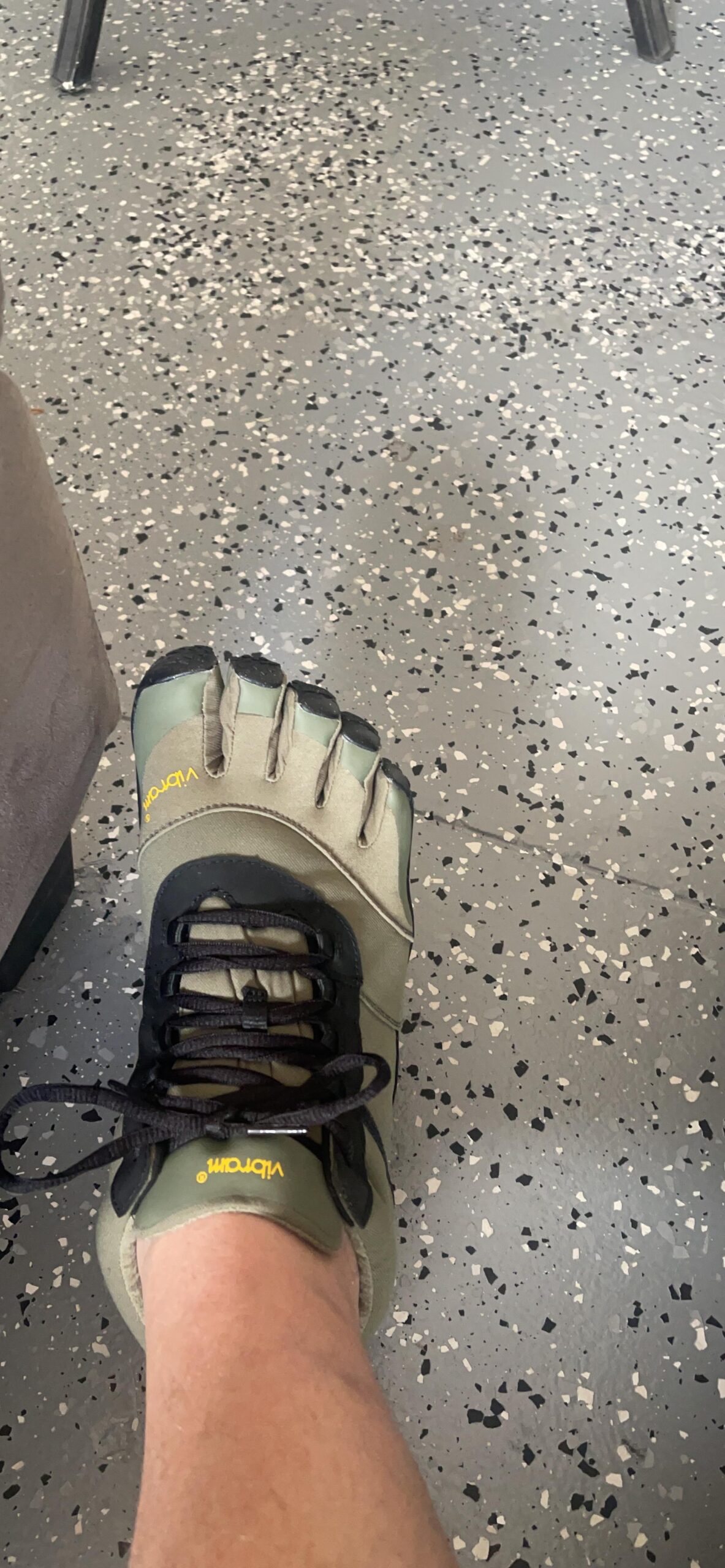 Vibram Men's FiveFingers V-Trek Insulated | Barefoot All-Terrain Outdoor Shoe for Hiking & Light Trail customer photo 2