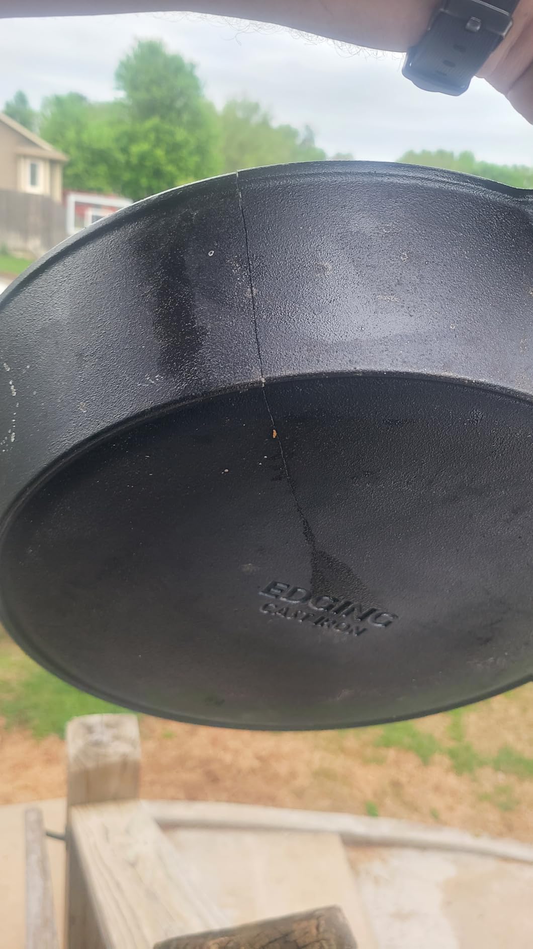 EDGING CASTING Pre-Seasoned Large Cast Iron Skillet 17 Inch, Dual Handle Outdoor Camping Frying Pan, Pizza Pan, Use for Grill, Stovetop, Induction, Oven Safe Cookware customer photo 2