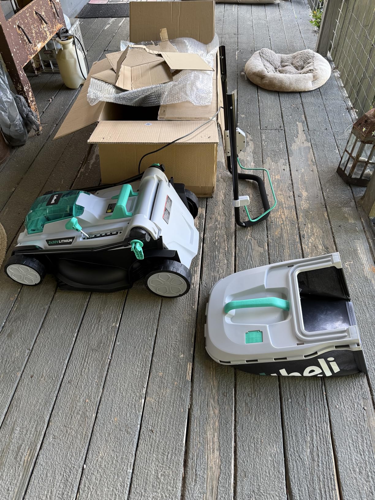 Litheli Cordless Lawn Mower 17 Inch, 2 x 20V 4.0Ah Battery Lawn Mowers with Brushless Motor, Bagging & Mulching, Charger Included customer photo 2
