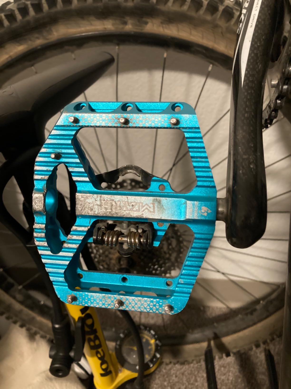 MZYRH MTB Mountain Bike Pedals 3 Bearing Flat Platform Compatible with SPD, Dual Function Sealed Clipless Aluminum 9/16