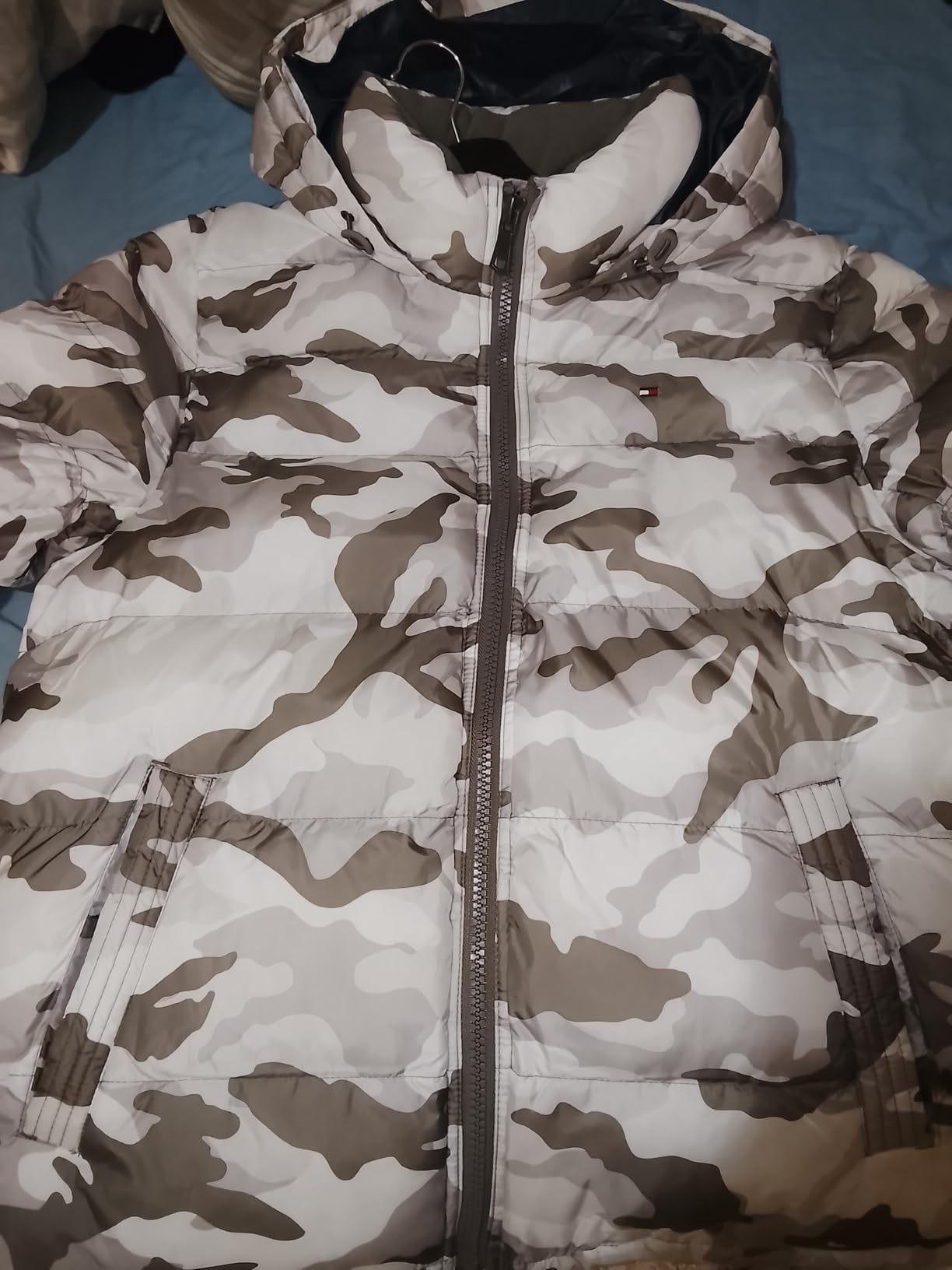 Amazon Essentials Men's Down Alternative Hooded Puffer Jacket (Standard and Big & Tall) customer photo 2