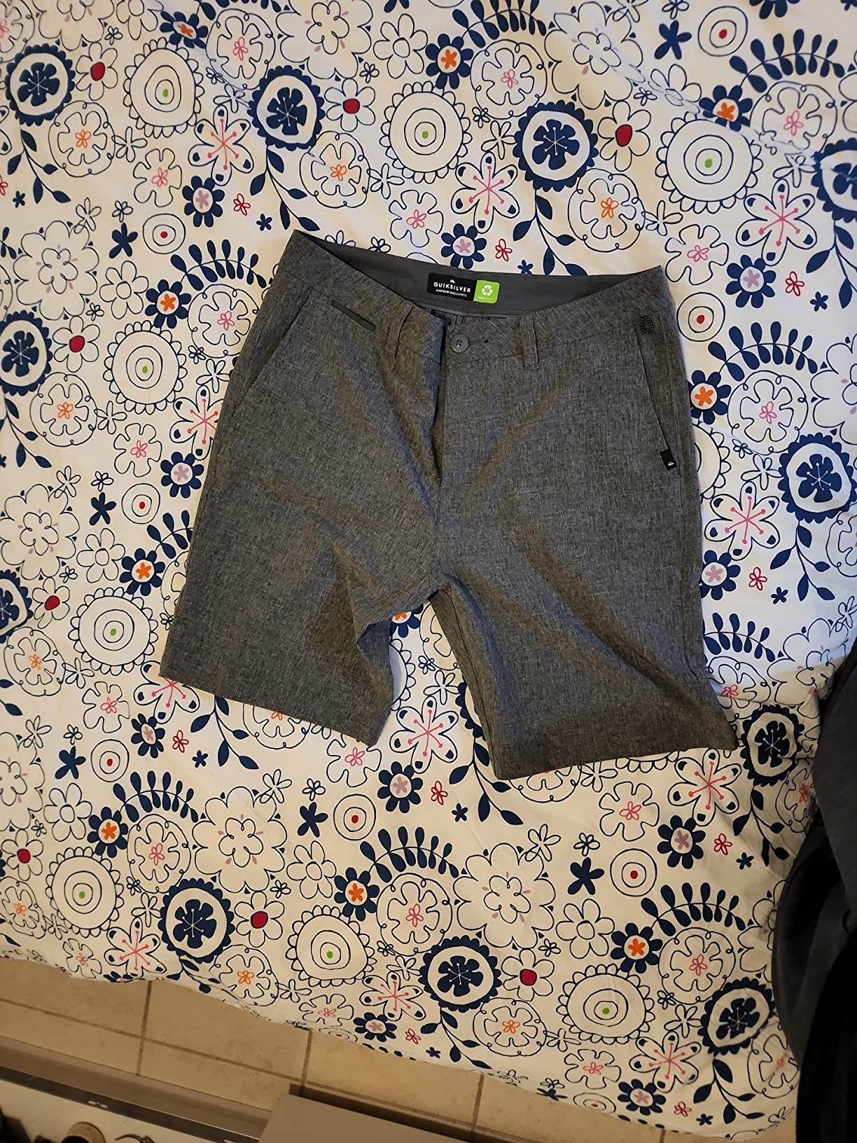 Quiksilver Men's Union Amphibian 20 Inch Water Friendly Hybrid Short customer photo 1