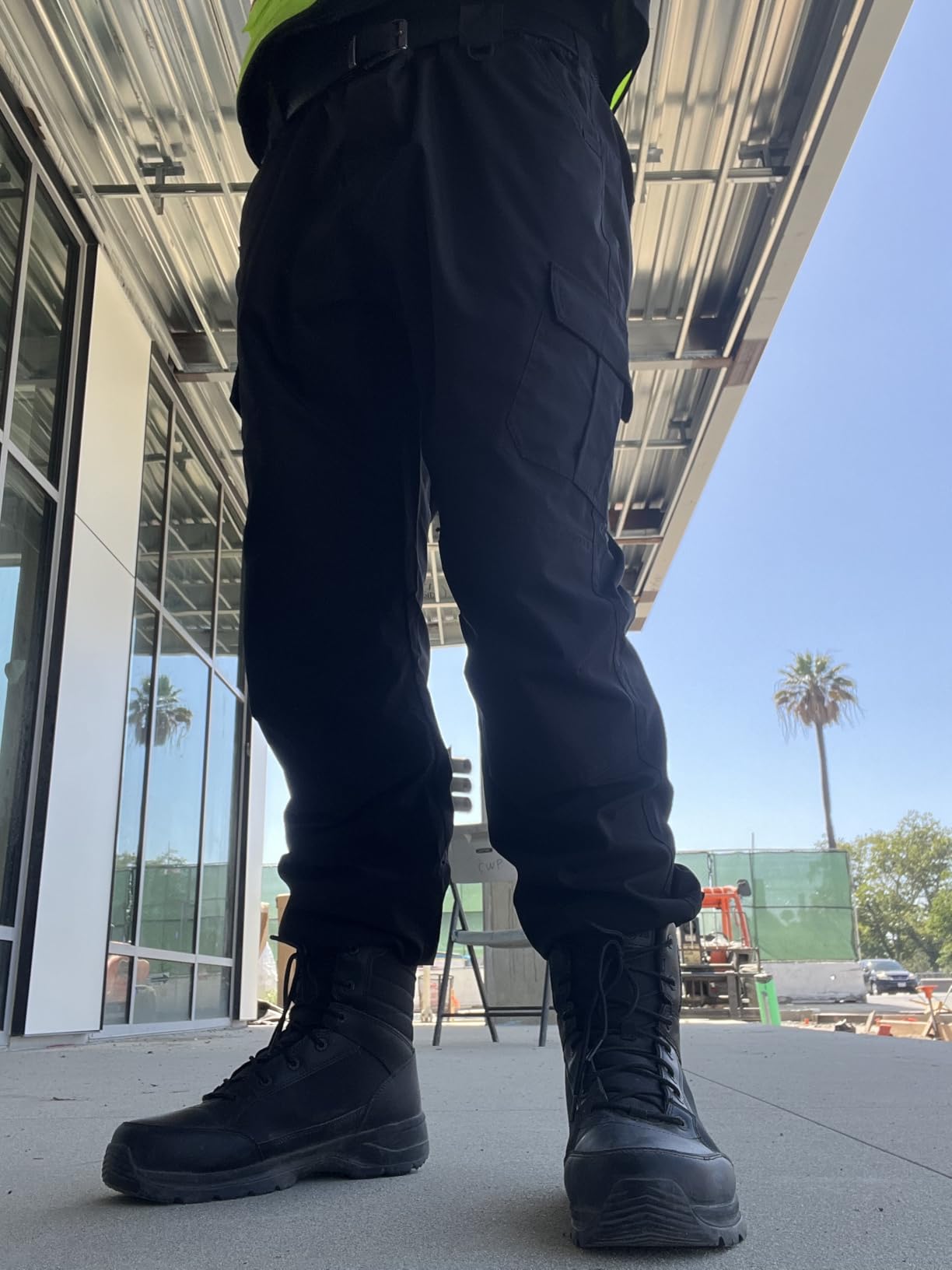 KFUBUO Men's Lightweight Ripstop Tactical Cargo Pants, Water Resistant Hiking Work Pants Relaxed Fit Black customer photo 1