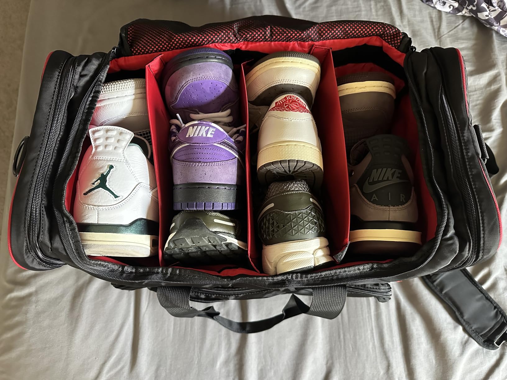 Mancro Padded Sneaker Bag, Sneakerhead Gifts, Shoe Travel Bags Fit 4 Pairs with Insulated Pocket and Shoulder Strap, Multi-functional Sports Gym Duffle for Basketball, Shoes, Cloth customer photo 2