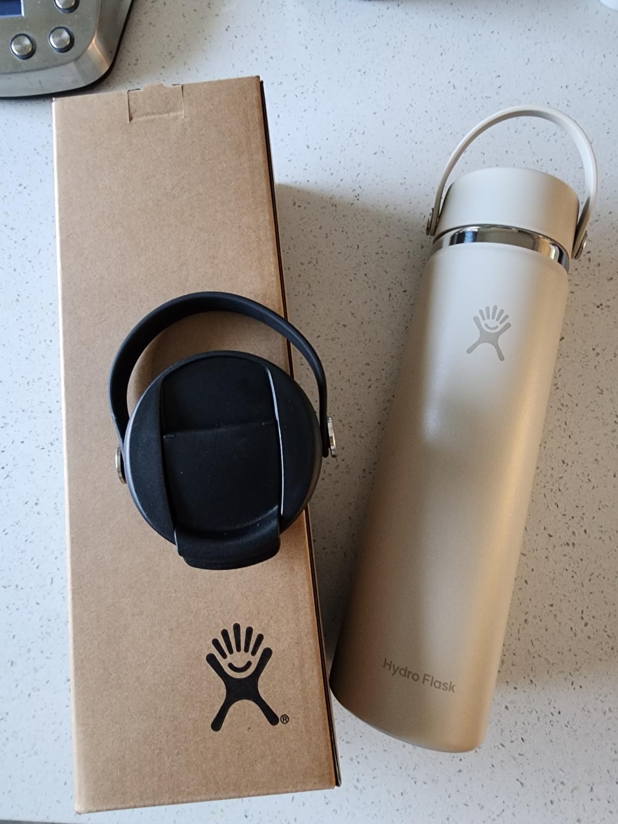 Hydro Flask Water Bottle - Insulated Stainless Steel - Wide Straw Lid, Non Spill, Leakproof in 32 Oz Indigo Blue customer photo 1