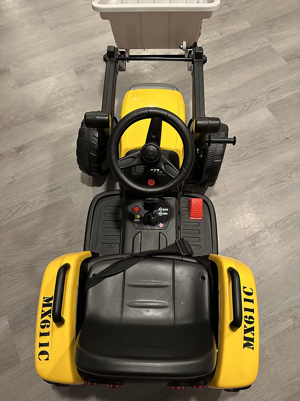 HONEY JOY Ride On Excavator, 12V Kids Bulldozer Ride On Car w/Remote Control, Electric Construction Vehicle for Kids Digger, 3 Speeds, Adjustable Digging Bucket, Ride On Tractor for Boys Girls(Yellow) customer photo 1