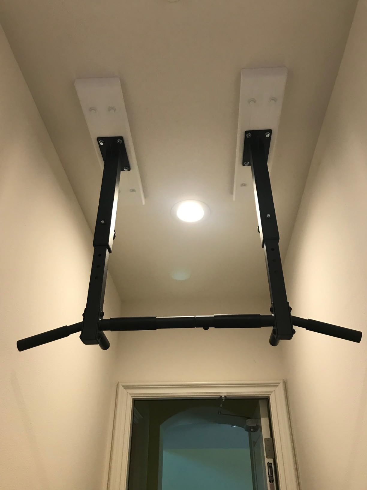 Wall Mount Pull Up Bar, Joist Beam Rafter Mount Pull-up Bar, Ceiling Mounted Chin Up Bar for Home Gym with Punching Bag Hanger customer photo 1