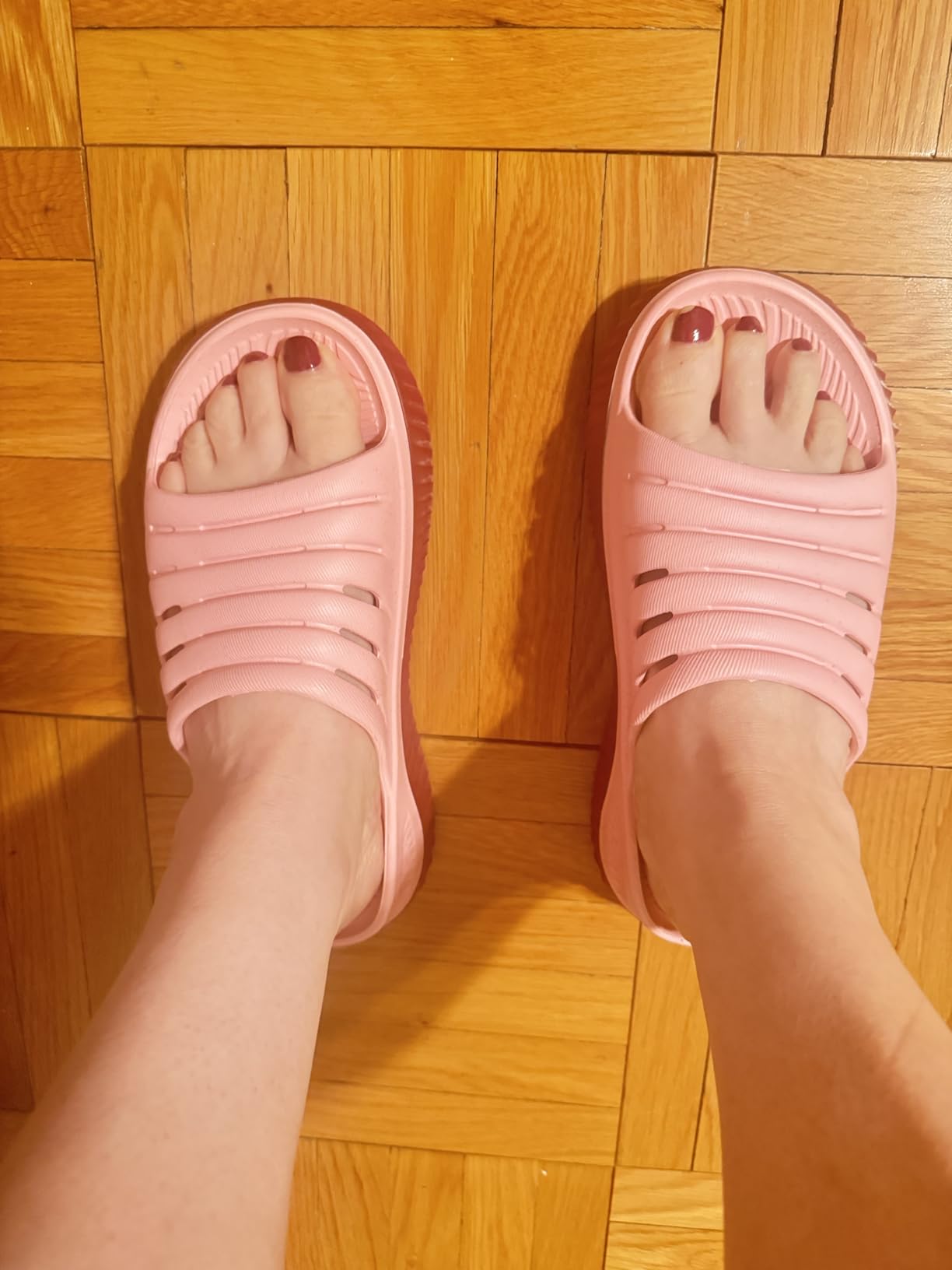 KuaiLu Womens Recovery Sandals With Comfortable Plantar Fasciitis Support, Ladies Orthotic Open Toe Sport Slides Thick Cushion Reduces Stress on Feet, Joints & Back Post-Exercise customer photo 1