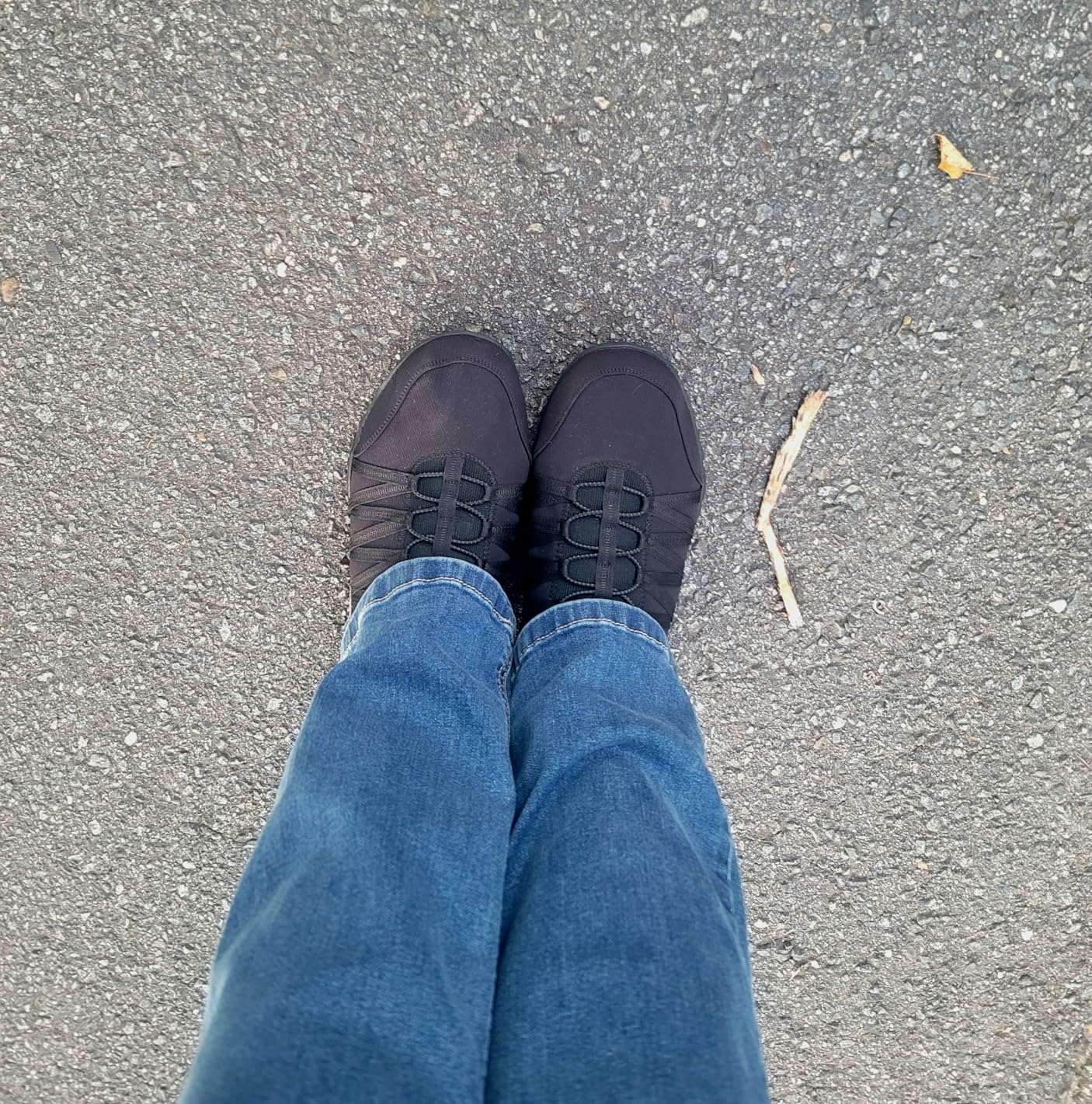 Skechers Women's Breathe Easy - Roll With Me Sneakers customer photo 1
