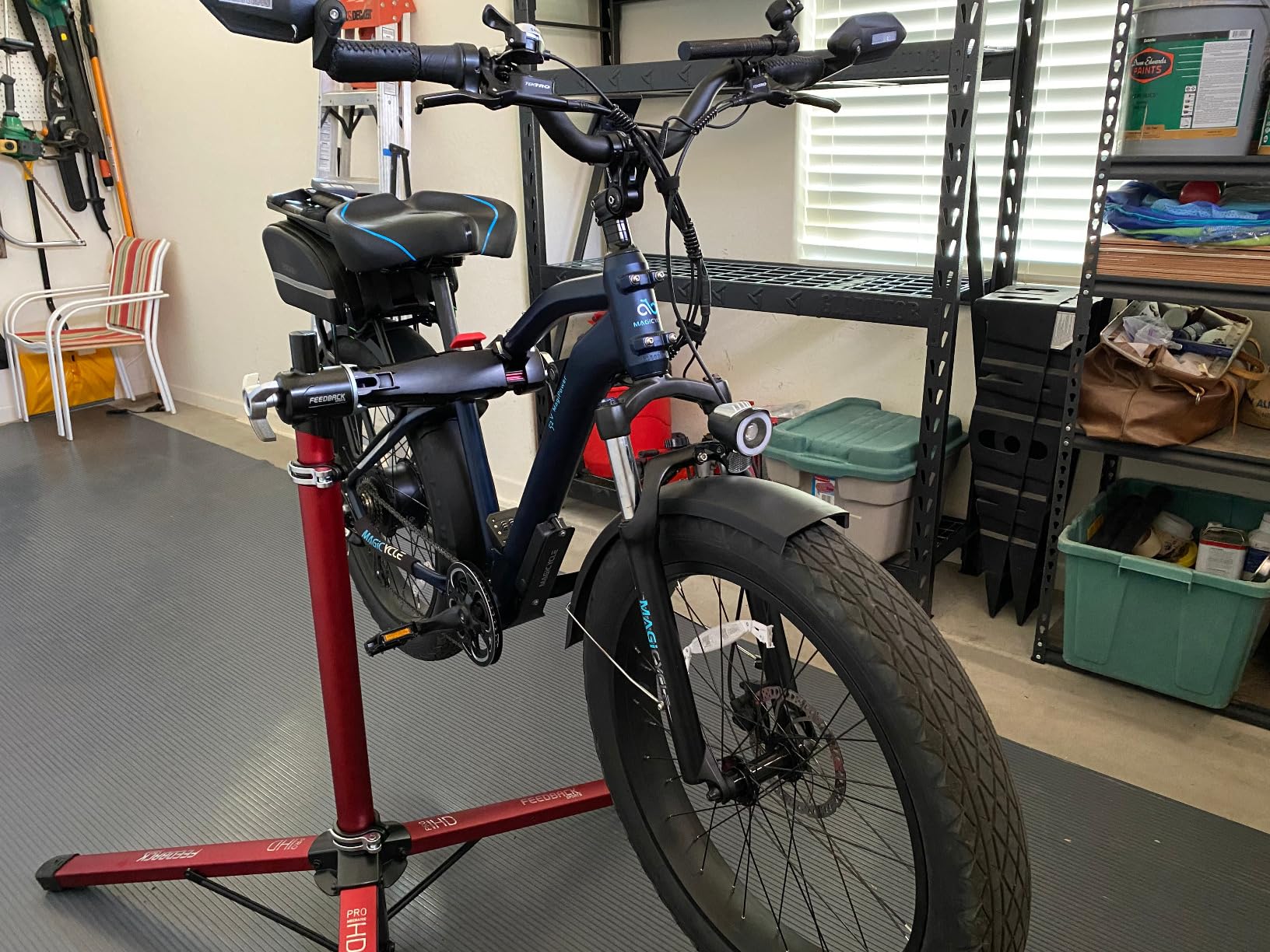 Feedback Sports Pro Mechanic HD (Heavy Duty) Bike Repair Stand - Lightweight, Stable Bicycle Workstand W/Tripod Base - Red customer photo 2
