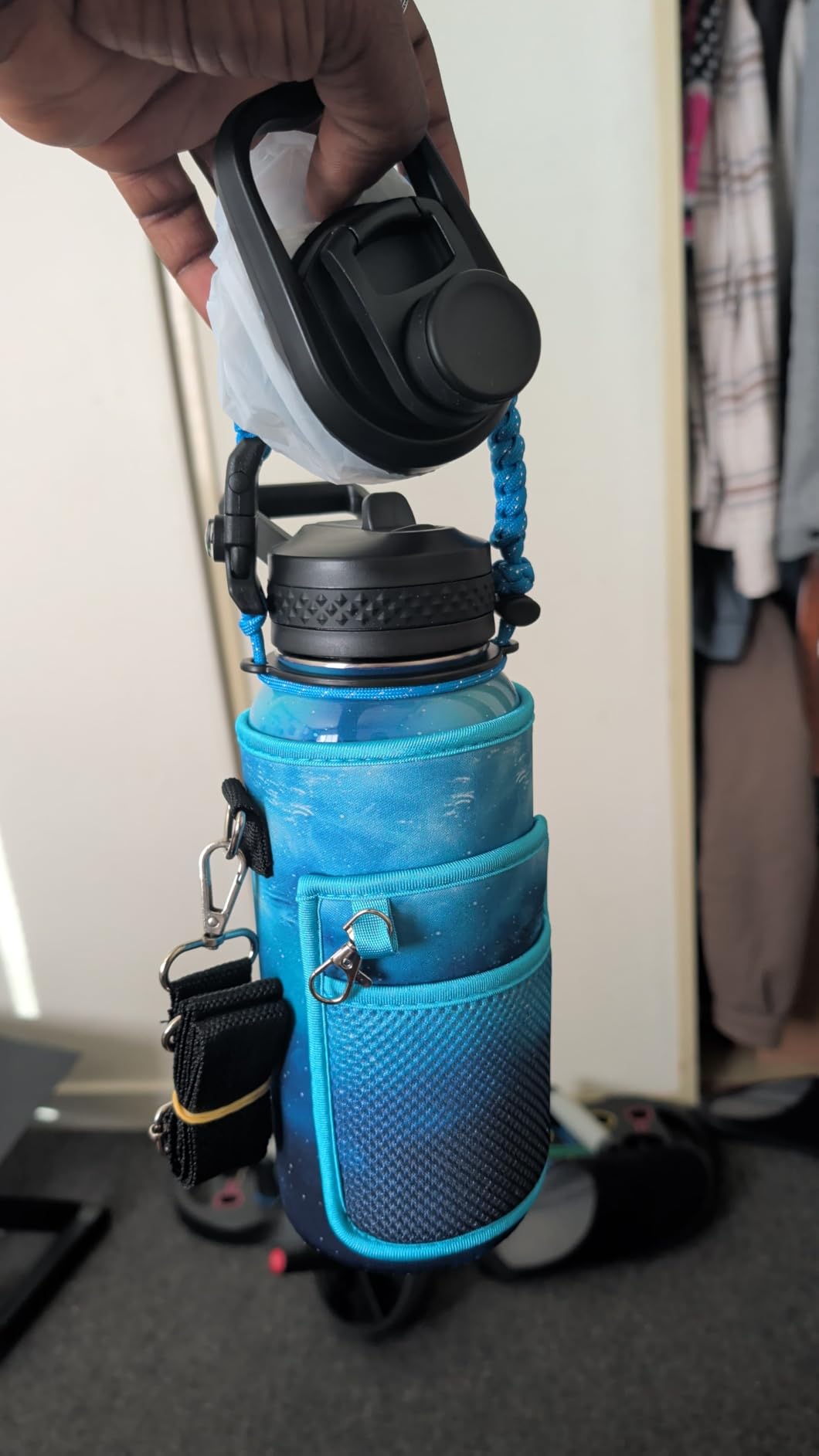 RAYMYLO Insulated Water Bottle 64 oz, Triple Wall Vacuum Stainless Steel (Cold for 48 Hrs), Leak Proof & Non-BPA, Half Gallon Water Flask Jug with Paracord Handle & Straw Spout Lids, Magic Black customer photo 2