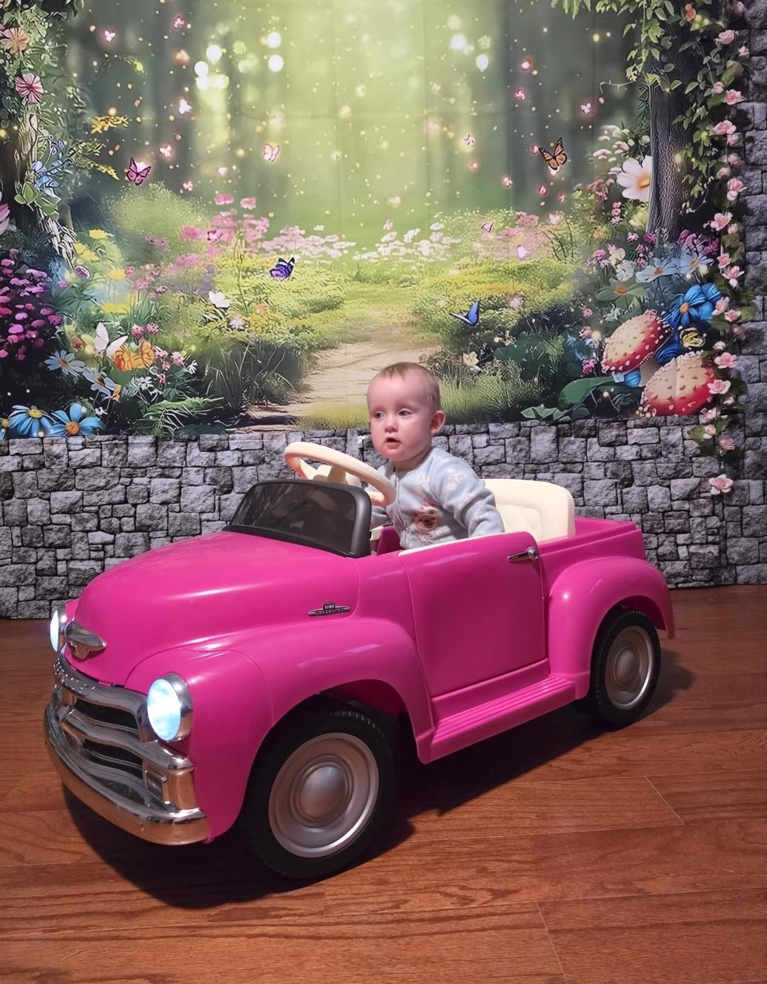 Joywhale 12V Kids Ride on Car Licensed Chevrolet 3100 Pickup Battery Powered Motorized Electric Car, with 7AH Big Battery, 2.4G Remote Control, 3-Speeds, Storage Space, Music customer photo 1