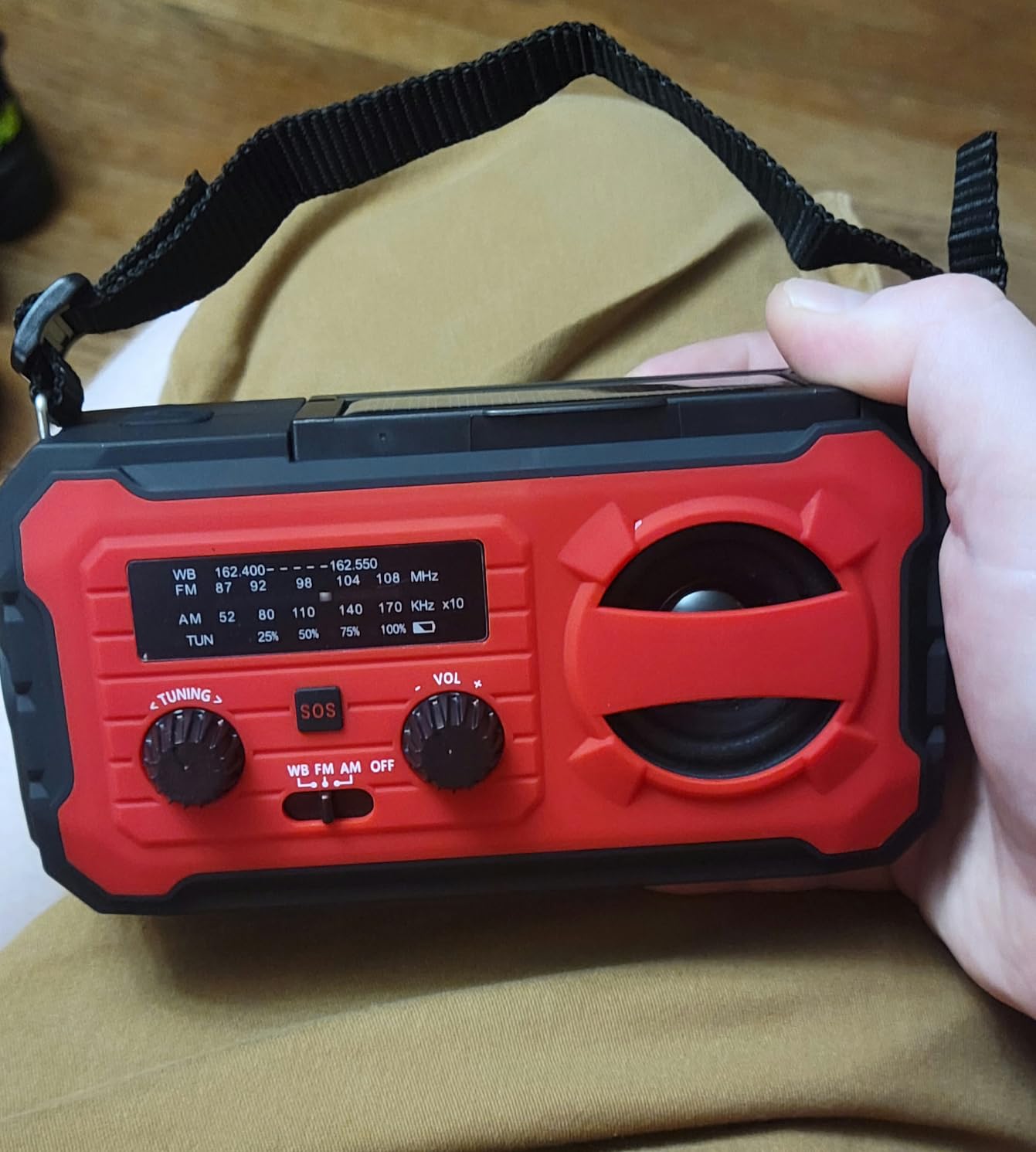 NITIGO Emergency Weather Radio, 4000mAh NOAA Weather Alert Radio Solar Charging, Hand Crank & USB Charged, AM/FM with LED Flashlight, Reading Lamp, SOS Alarm, Headphone Jack for Outdoor Indoor customer photo 1