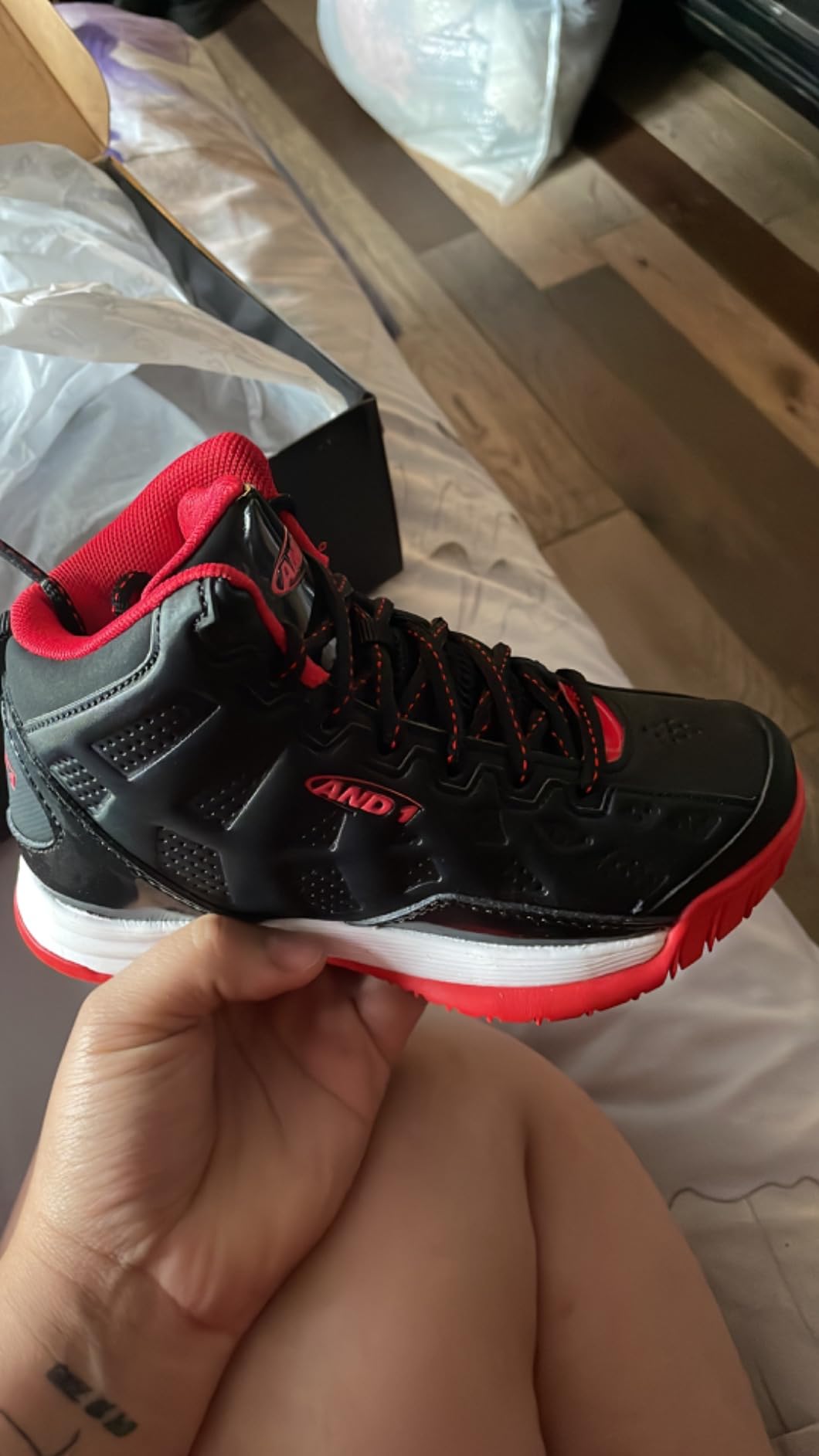 Showout Girls & Boys Basketball Shoes Kids High Top Sneakers Youth Size 1-7 customer photo 2