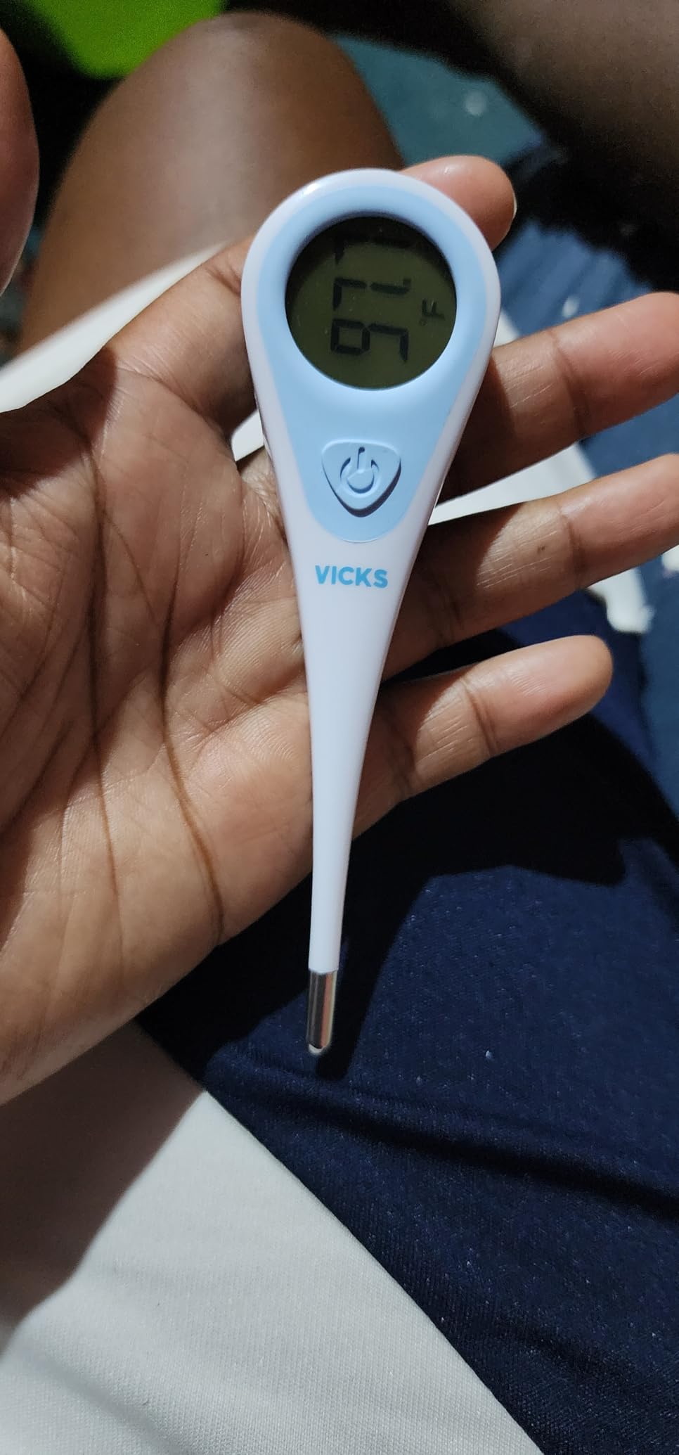 Vicks SpeedRead Digital Thermometer for Baby, Kids & Adults, Color-Coded Readings, Oral, Baby Rectal Thermometer or Under The Arm, Water Resistant customer photo 1