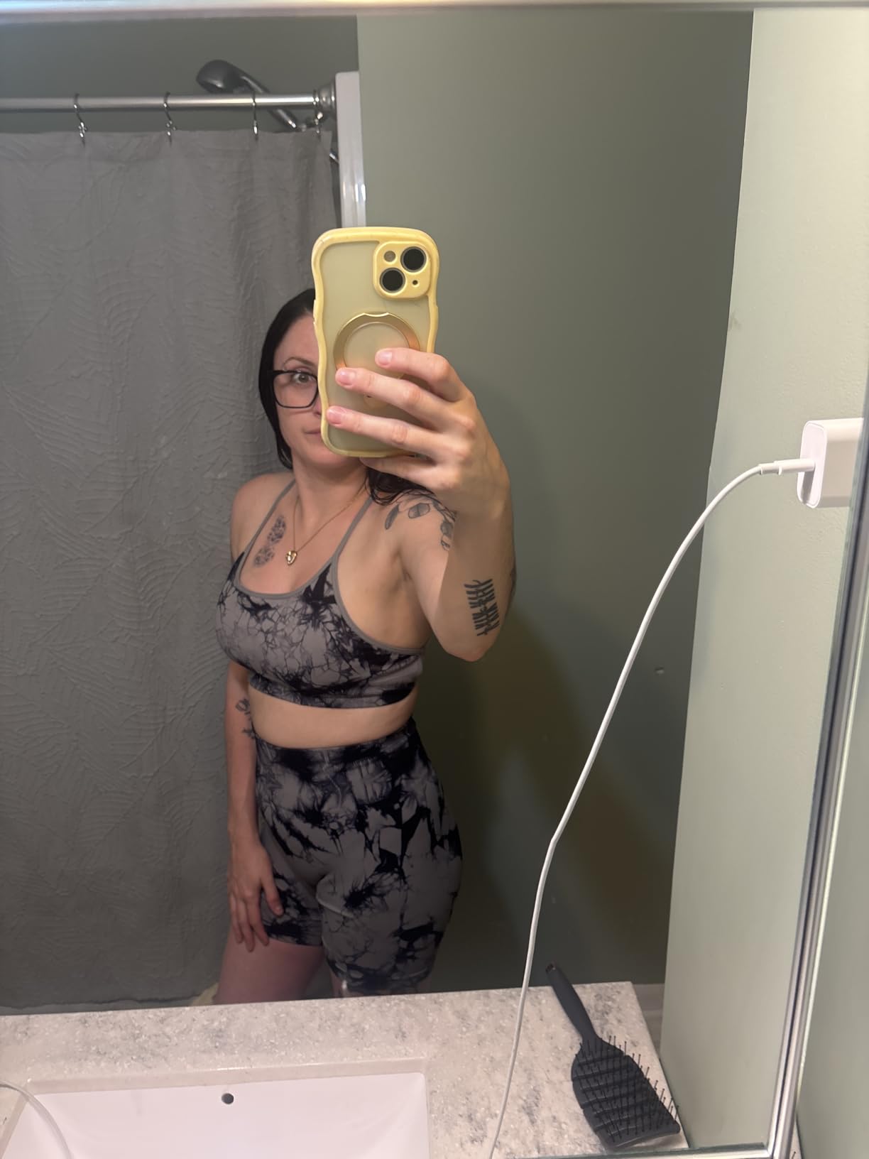 Women Seamless Workout Sets Strappy Sports Bra High Waist Booty Shorts Outfits customer photo 2