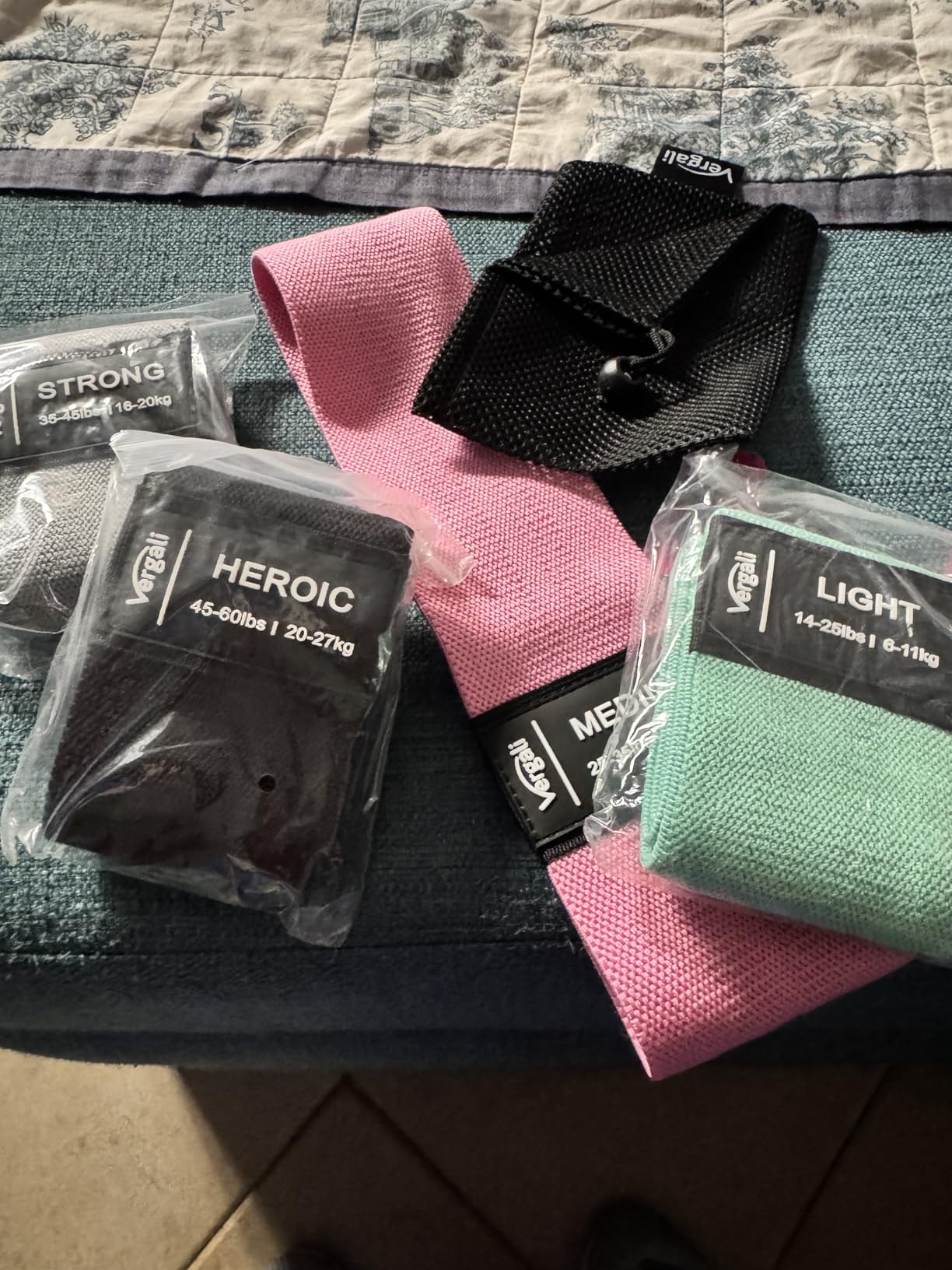 Resistance Bands for Working Out with Workout Bands Guide, 4 Booty Bands Fabric Elastic Bands for Exercise, Legs, Hip Thigh Glute Bands Set customer photo 2
