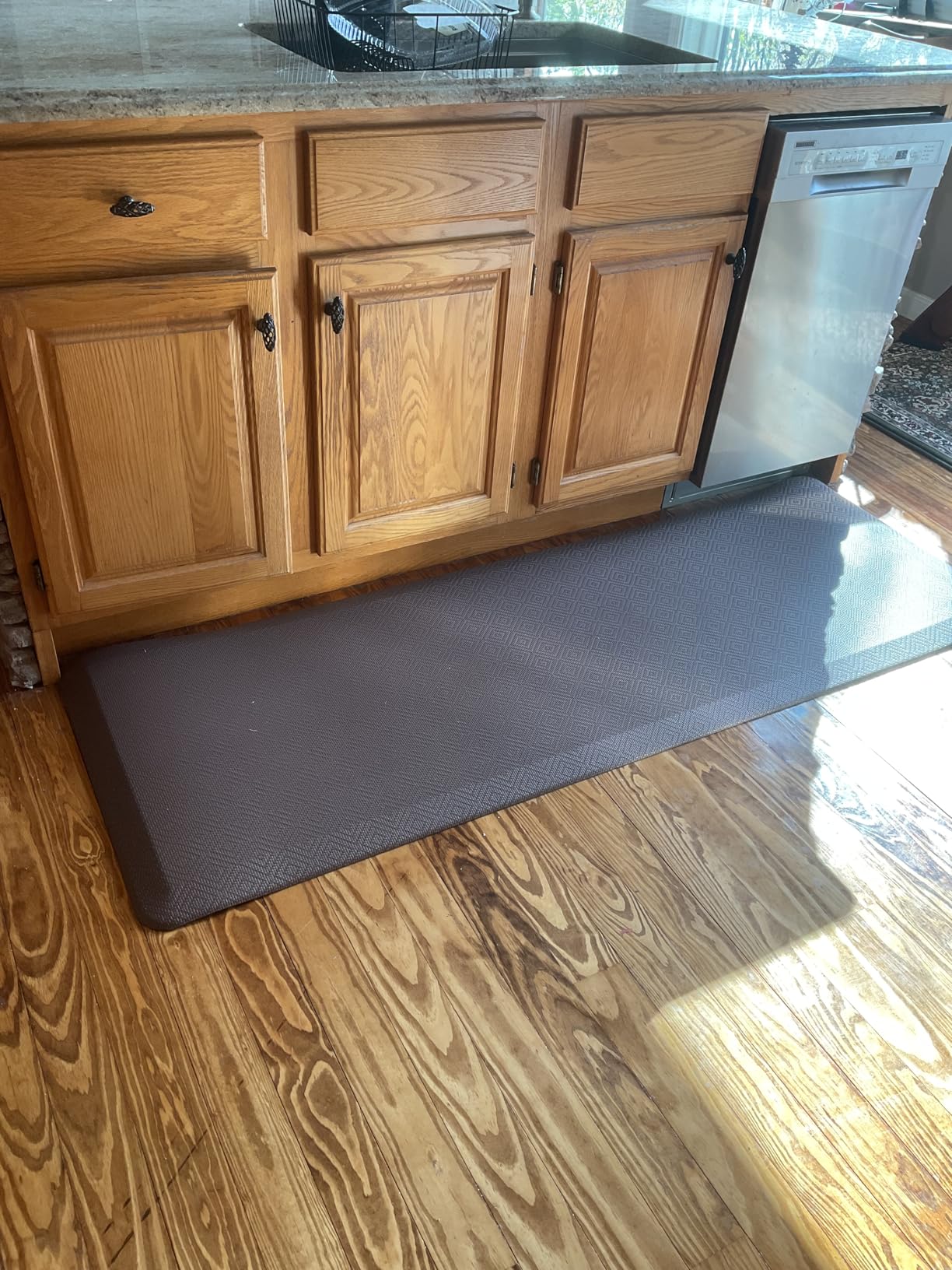 Ophanie Kitchen Mats for Floor, 3/4 inch Thick, 20x32 Anti Fatigue Cushioned Mat, Kitchen Rugs, Waterproof, Comfort Ergonomic Standing Mat for Office, Home, Sink, Black Non-Slip Ridged Bottom customer photo 2