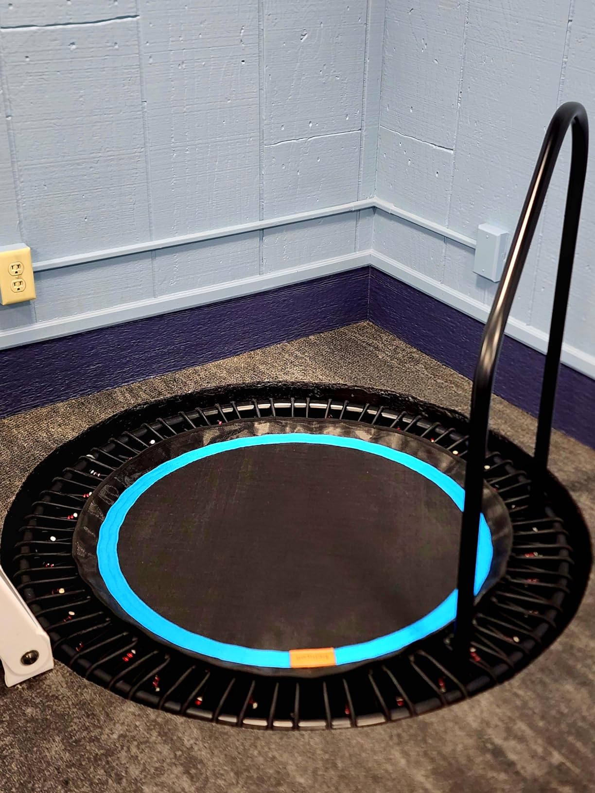 bellicon Mini Trampoline | Bungee Suspension up to 330 lbs | Indoor Fitness Rebounder for Adults | Screw-in Legs customer photo 2