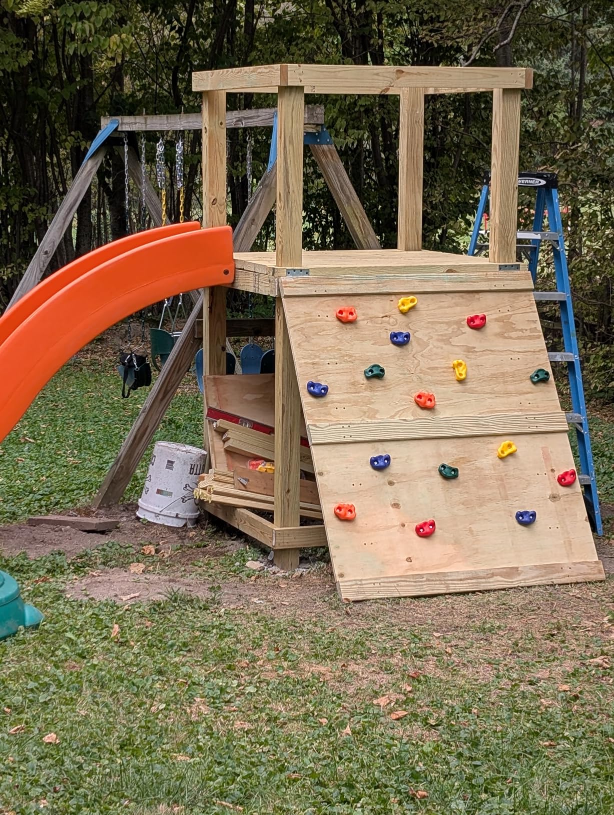 CMOOD Rock Climbing Holds, Rock Climbing Wall Kit for Indoor/Outdoor Playground with Mounting Screws, Knotted Rope and 25 Handles customer photo 1