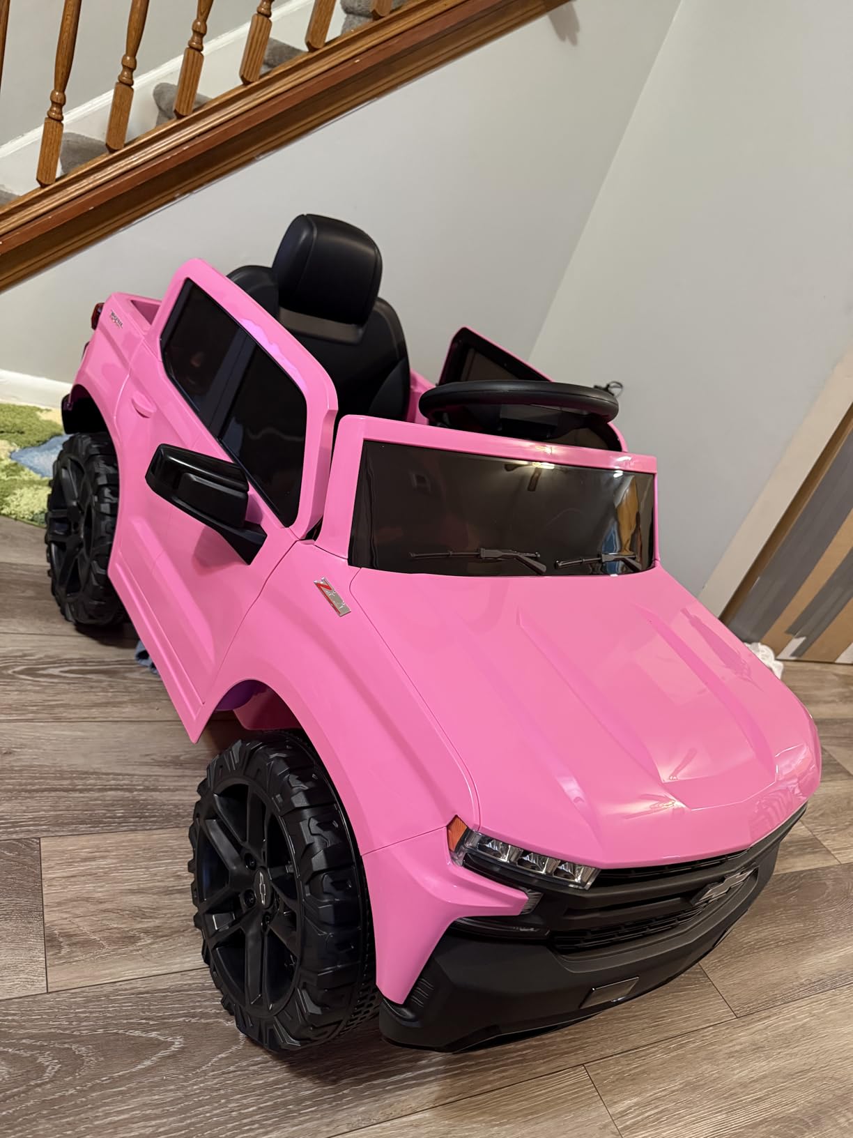 Best Choice Products 12V Licensed Chevrolet Silverado Ride On Truck, Electric Car Toy w/Parent Remote Control, Truck Bed Storage, Bluetooth Speaker, LED Lights, 2.5 MPH Max Speed customer photo 2