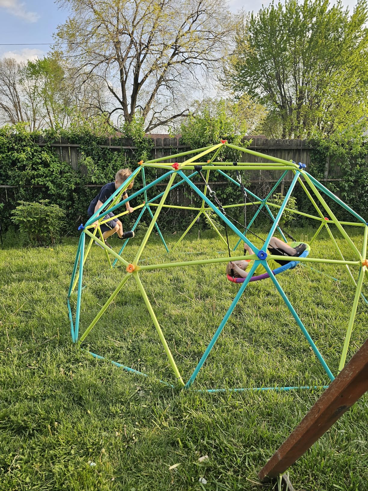 Hapfan 10 ft Climbing Dome Swing Set with Saucer Swing, Jungle Gym for Kids Outdoor Backyard, Supports 800lbs, Easy Assembly, Rust-Resistant Outdoor Playset for Ages 3-8 8-12 customer photo 2
