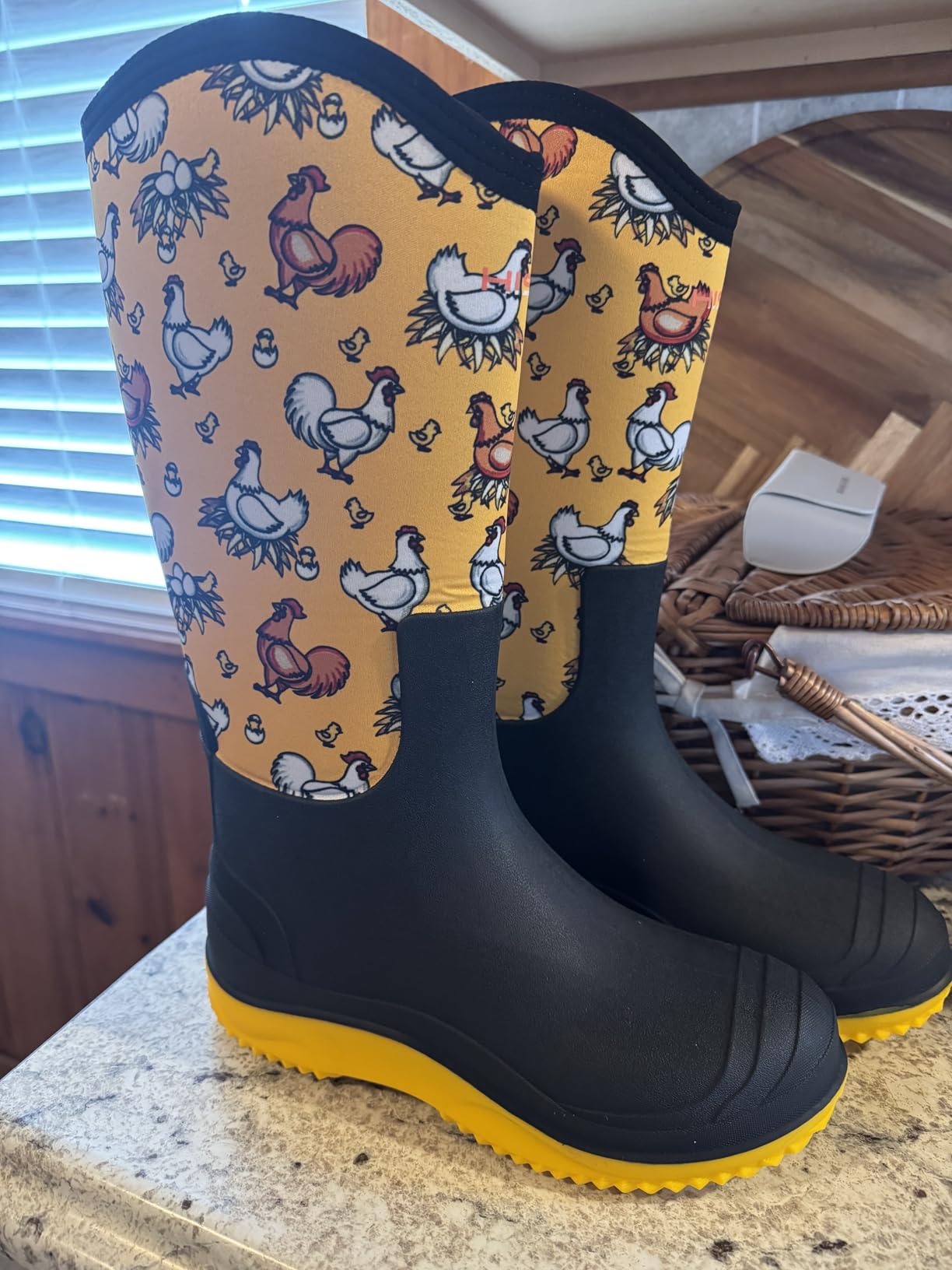 HISEA Women's Mud Rain Boots, Waterproof Tall Garden Shoes, Insulated Neoprene Rubber for Outdoor Activities: Hunting, Gardening, Farming, Muddy Yard Work customer photo 1