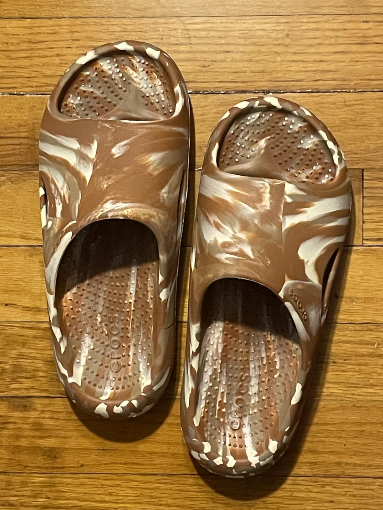 Unisex Adult Mellow Recovery Slides customer photo 2
