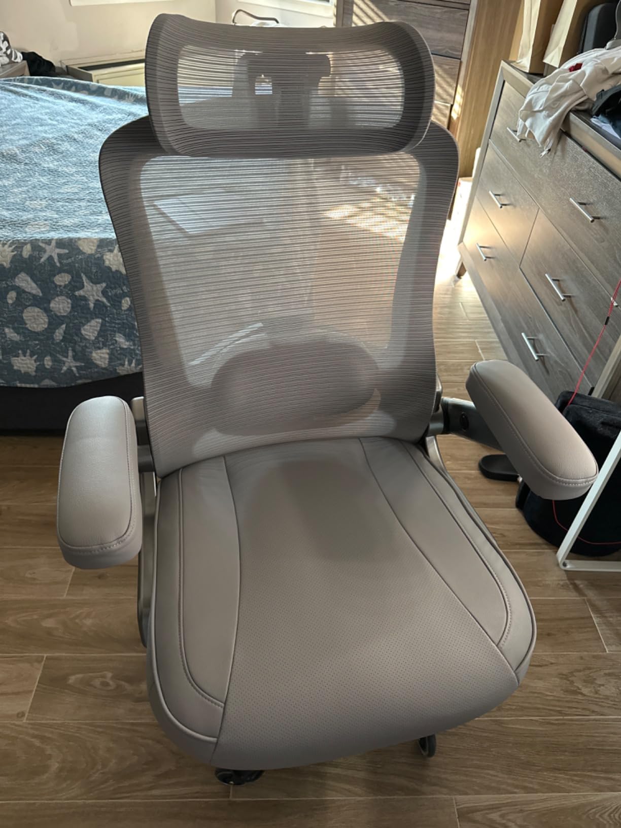600lbs Big and Tall Office Chair- Heavy Duty Executive Computer Chair with 3D Flip Arms Large Wheels, Ergonomic Mesh High Back Desk Chair, Extra Wide Seat Adjustable Lumbar Support&Headrest customer photo 2