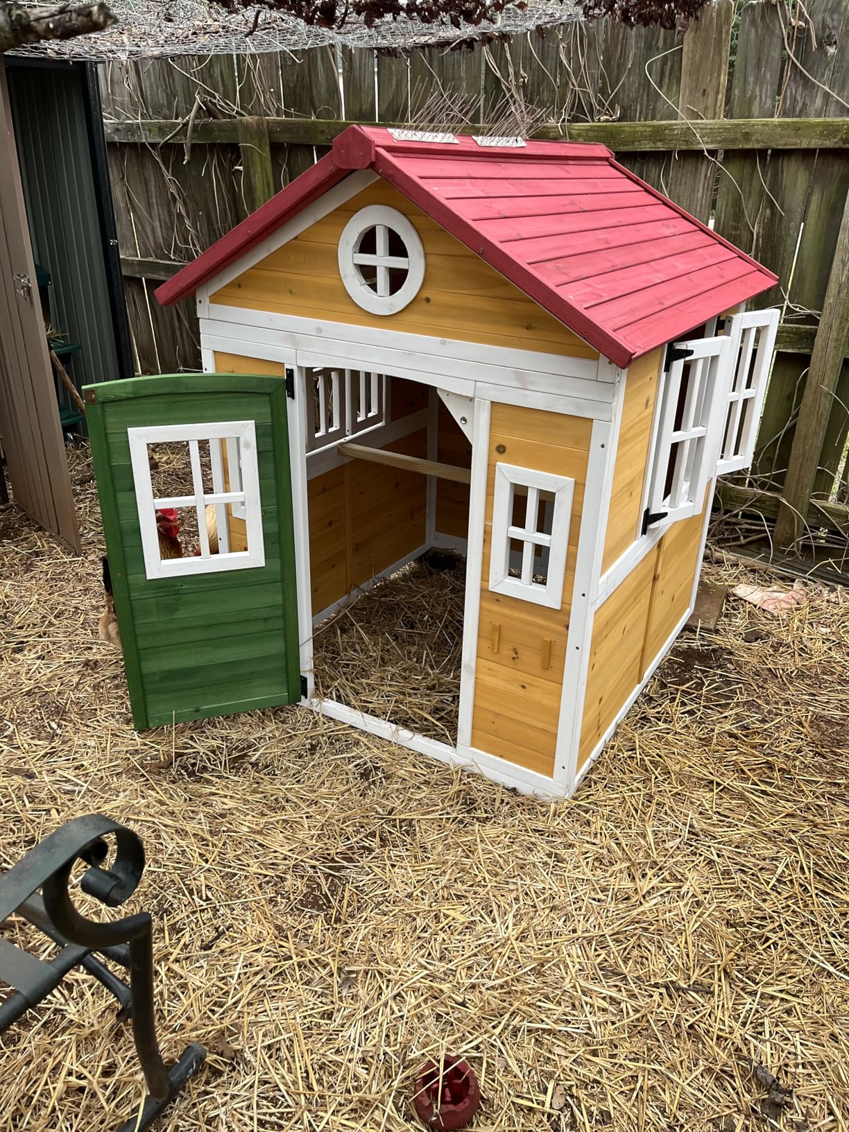 Outsunny Outdoor Kids Playhouse, Wooden Playhouse with Dutch Door, Windows, Flower Holders and Boxes for Toddlers 3-8 Years, Cottage Play House for Backyard, DIY Chicken Coop, Beige customer photo 1