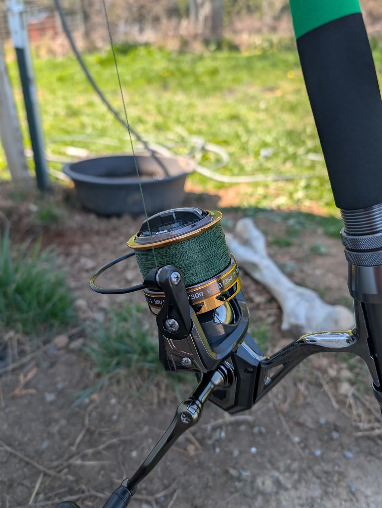 Big Game Surf Spinning Fishing Reel 8000/12000,20KG Drag Power Backlash-Free Bearings,Metal Reel Seat,Zinc Alloy Gear for Saltwater Inshore and Offshore Fishing customer photo 2