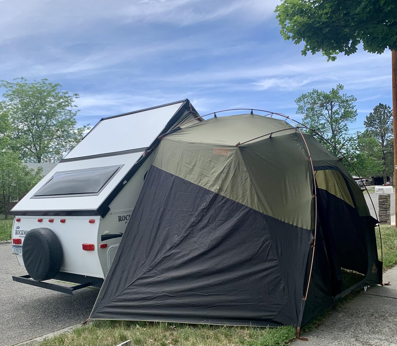 Kelty Highroads Overlanding Shelter - Universal Mount Car Camping Tent with Large Zippered Entry, Aluminum Frame, Adjustable Walls and Windows, UV Protection, Rainproof, Stuff Duffel Included, 2024 customer photo 2