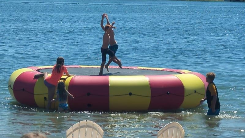 VEVOR Inflatable Water Bouncer, 10ft Recreational Water Trampoline, Portable Bounce Swim Platform with 3-Step Ladder & Electric Air Pump, Kids Adults Floating Rebounder for Pool, Lake, Water Sports customer photo 1