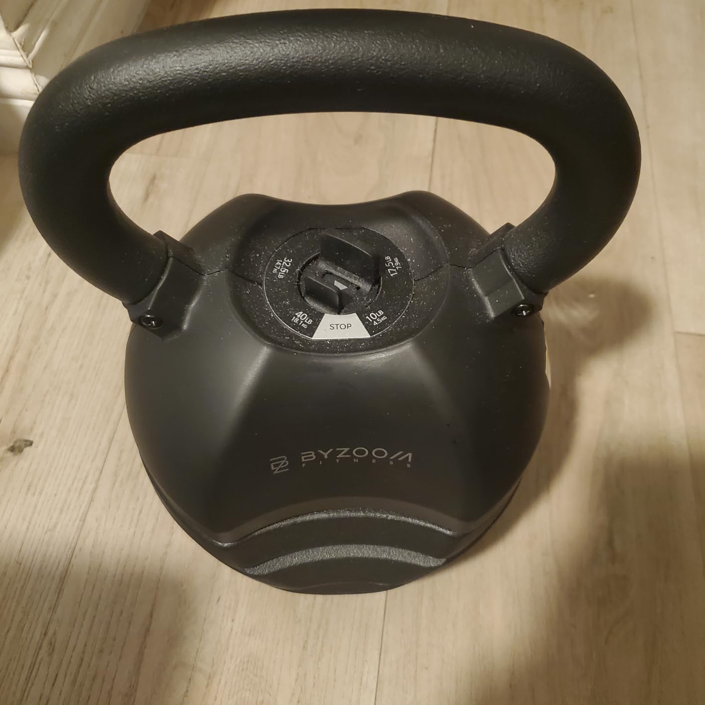 BYZOOM FITNESS Pure Series Adjustable Kettlebell - 5-IN-1 Weight Change, Patented Quick-Change Mechanism, Ergonomic Curved Handle for Home Gym, Strength Training, HIIT, White OR Black customer photo 2