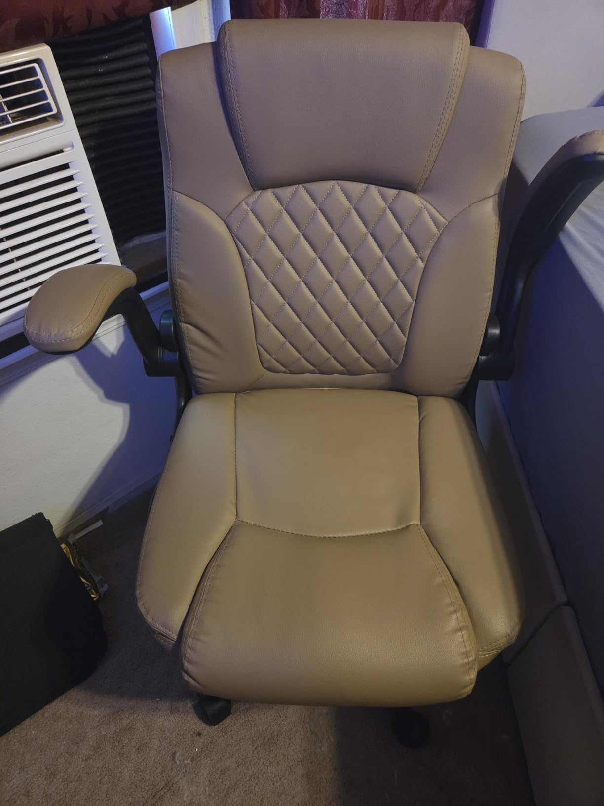 Leather Office Chair, PU Home Computer Desk Chairs with Ergonomic Back Support, 360° Swivel Free, Small Gaming Chair with Wheels and Adjustable Armrests, for Short People Use, Black customer photo 2