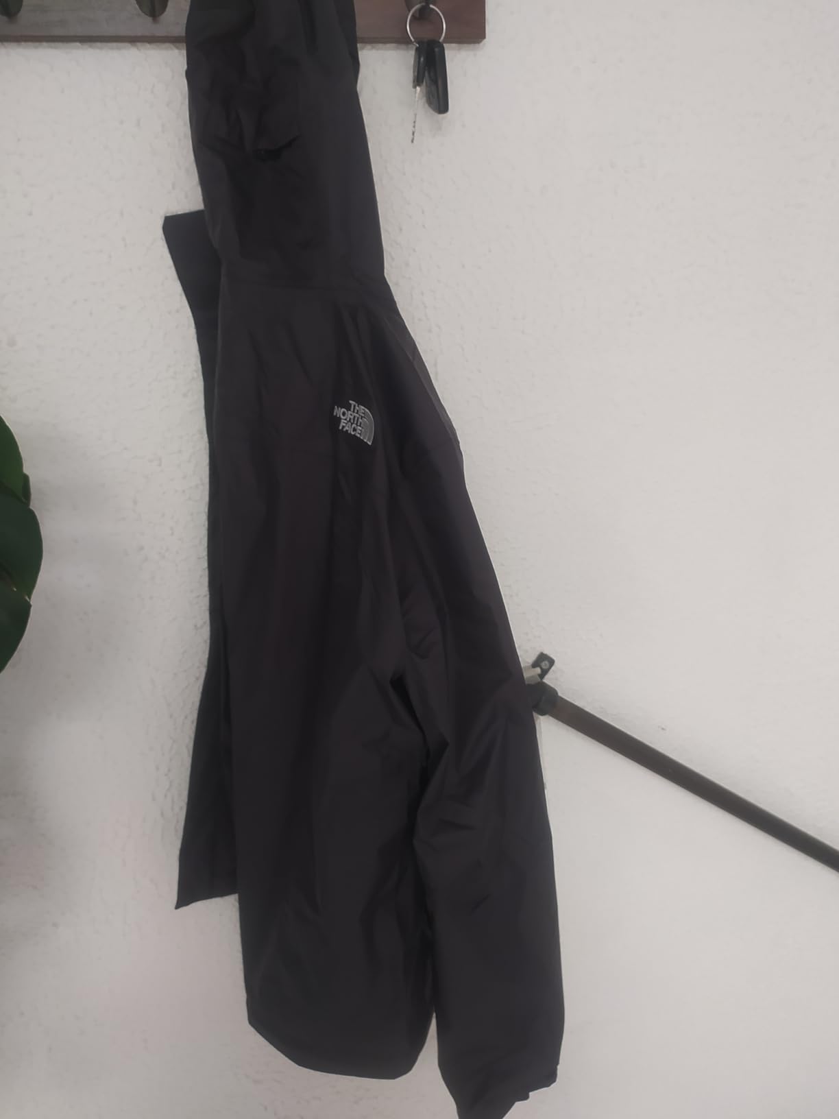 The North Face Men's Venture 2 Jacket - Waterproof & Windproof Hooded Raincoat customer photo 2
