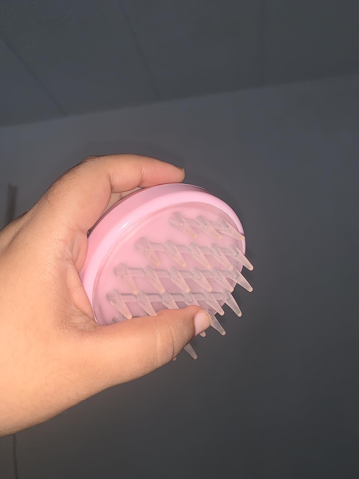 Electric Scalp Massager, Cordless Hair Scalp Massager Portable Head Scratching Massager with 4 Modes Vibration Comb for Hair Growth, Deep Cleansing and Stress Relaxation customer photo 2