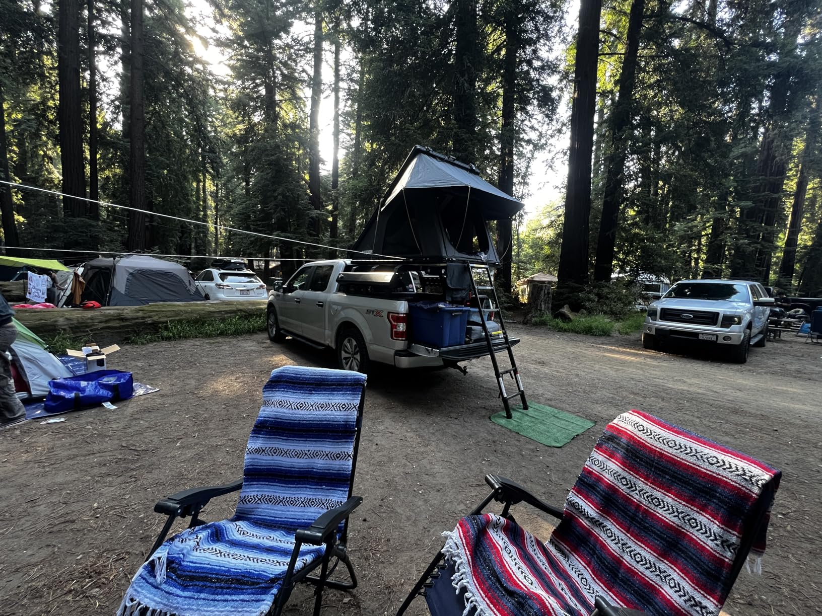 WildFinder Rooftop Tent Hard Shell Roof Top Tent Hardshell Suitable for Jeep SUV Truck Van, 2-3 Person, Gray customer photo 1