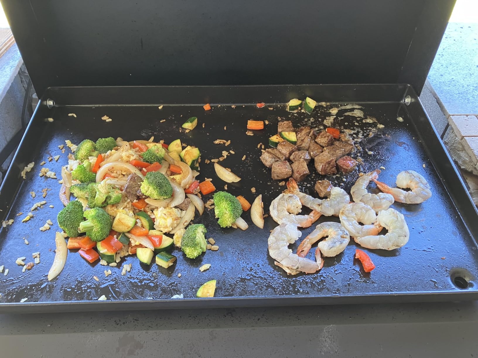 SKOK 23.3 Inch Flat Top Grill with Hood, Portable Tabletop Propane Gas Griddle for Camping, Outdoor & Tailgating, 45,000 BTU, 3 Burners customer photo 2