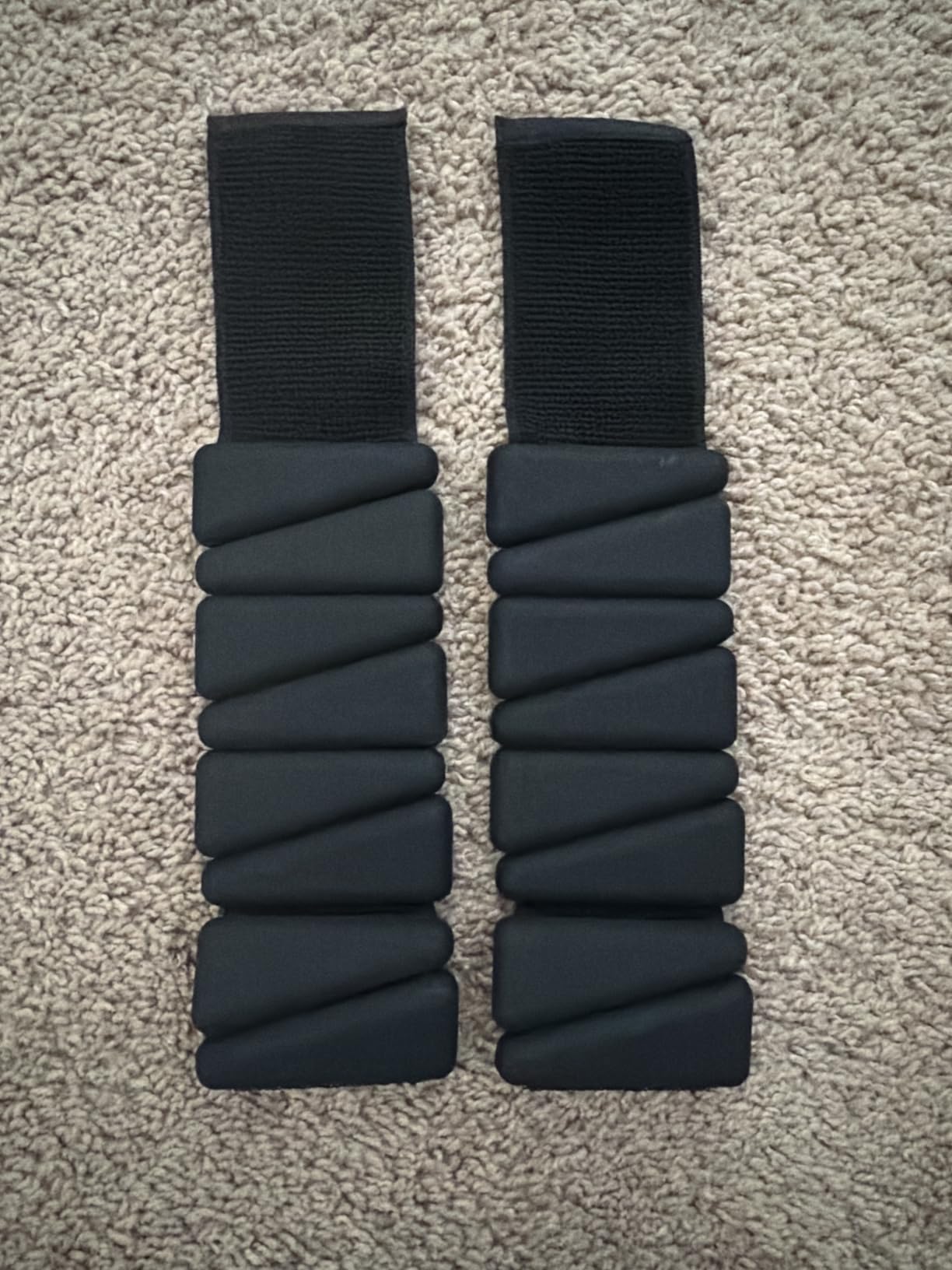 Wrist Weights, Ankle Weights for Women Men, Adjustable Wrist Weighted Bracelet for Home Gym Workout, Running, Yoga, Exercise, Strength Training customer photo 1