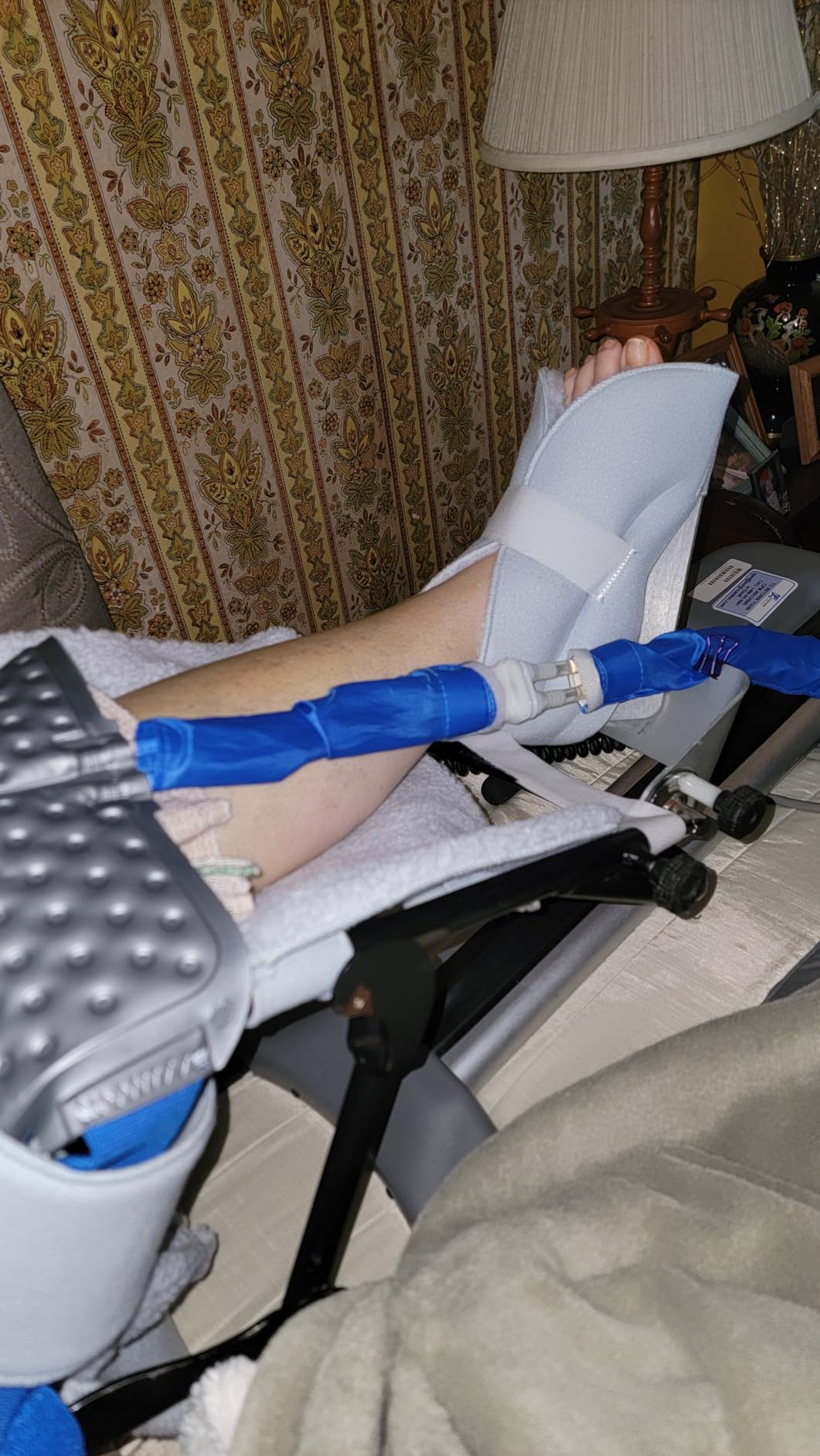 Inmoredo Cold Therapy Machine, Programable Ice Therapy Machine, for Knee Replacement, Post-Surgery Recovery, ACL, Pain Relief, for Sports Injuries, Sprains, Reduce Swelling, Knee Pad customer photo 2