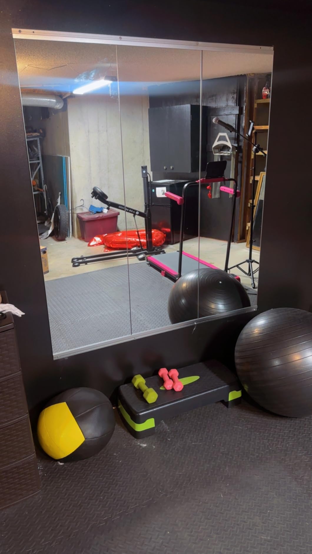 Snowdool Home Gym Mirror, 48''X24''(Each) -3PCS Full Body Mirror for Yoga, Garage, Dance Studio, Anti-Rust, Tempered Glass, Frameless Mirrors, Wall-Mounted Large Workout Mirrors customer photo 1