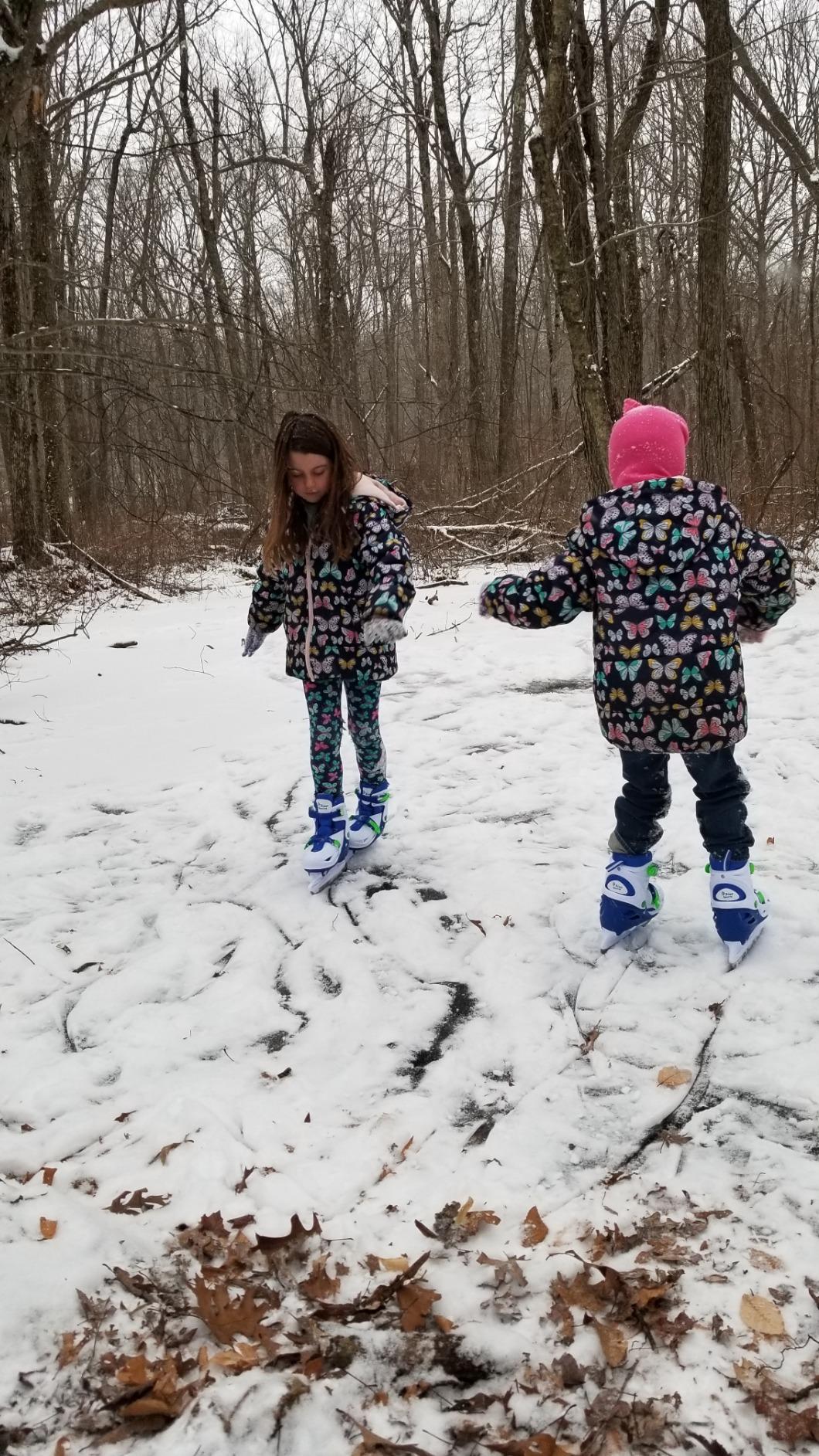 Xino Sports Adjustable Ice Skates - for Girls and Boys, Soft Padding and Reinforced Ankle Support customer photo 2