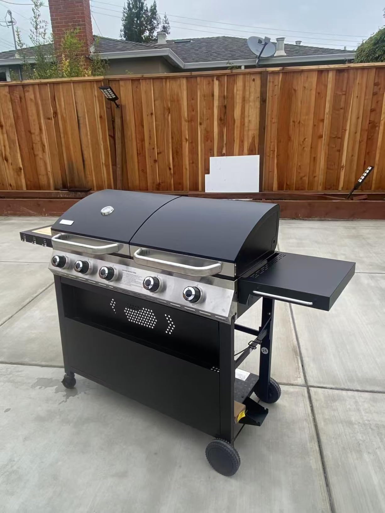 Sophia & William Propane Gas Grill and Griddle Combo with Porcelain-Enameled Cast Iron Grates, 696 SQ.IN. Cooking Area customer photo 2