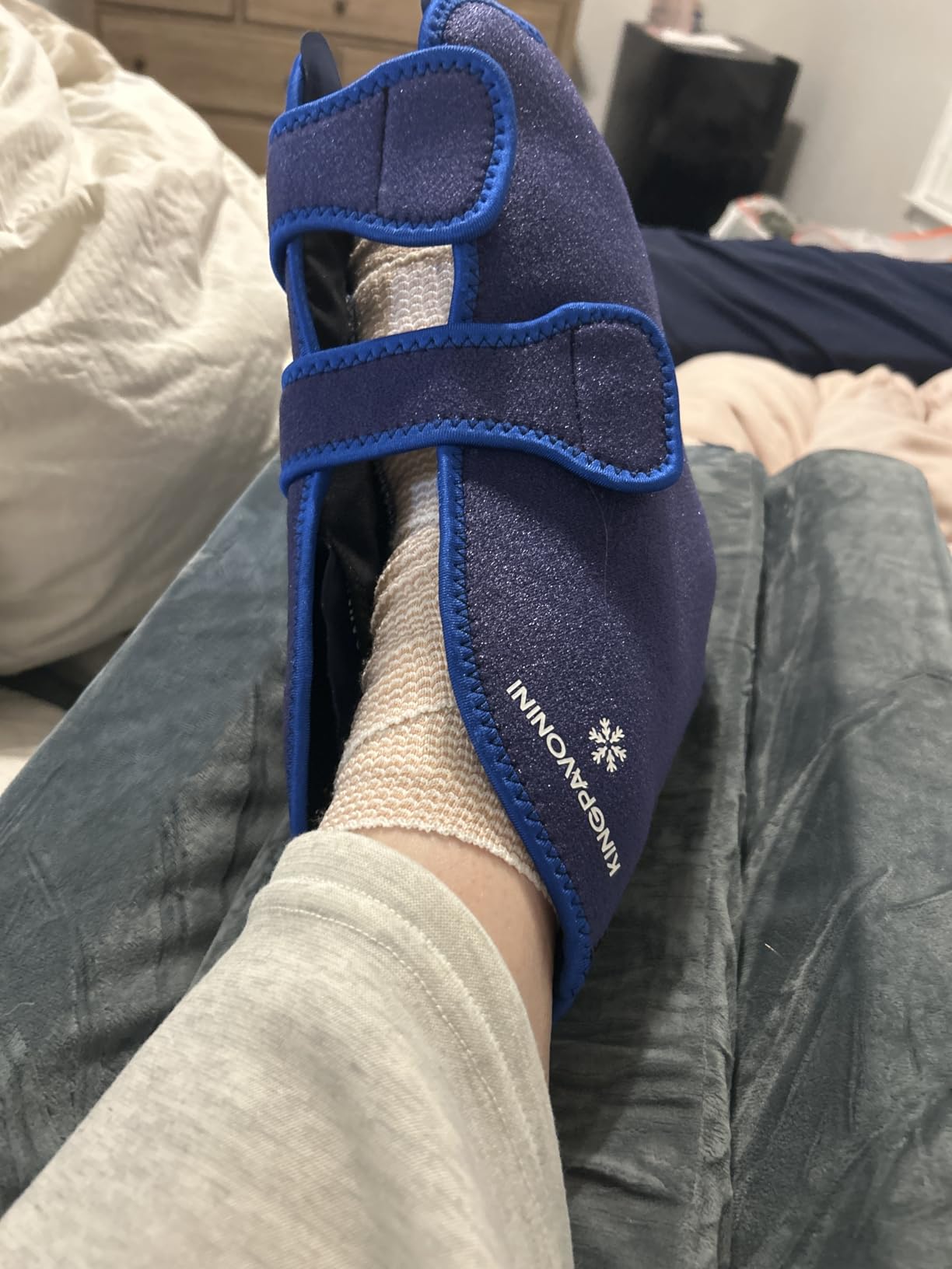 KingPavonini Ankle Foot Ice Pack Wrap for Sprained Ankle/Surgery Recovery, Reusable Gel Ice Packs for Feet Injuries, Plantar Fasciitis, Achilles Tendonitis, Hot/Cold Therapy, XL (1 Wrap+4 Gel Packs) customer photo 2