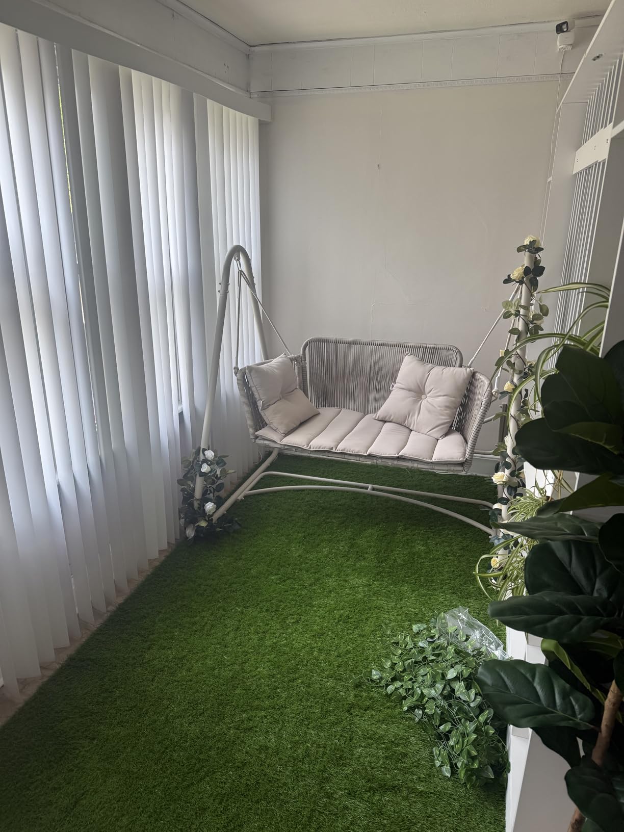 PURPLE LEAF 2-Seat Cloud Swing Chair with Stand Patio Wicker Bench Glider Loveseat Hanging Swinging for Indoor Outside Backyard Garden Outdoor Hammock Porch Swing, Cushion and Pillows Included, Cream customer photo 2