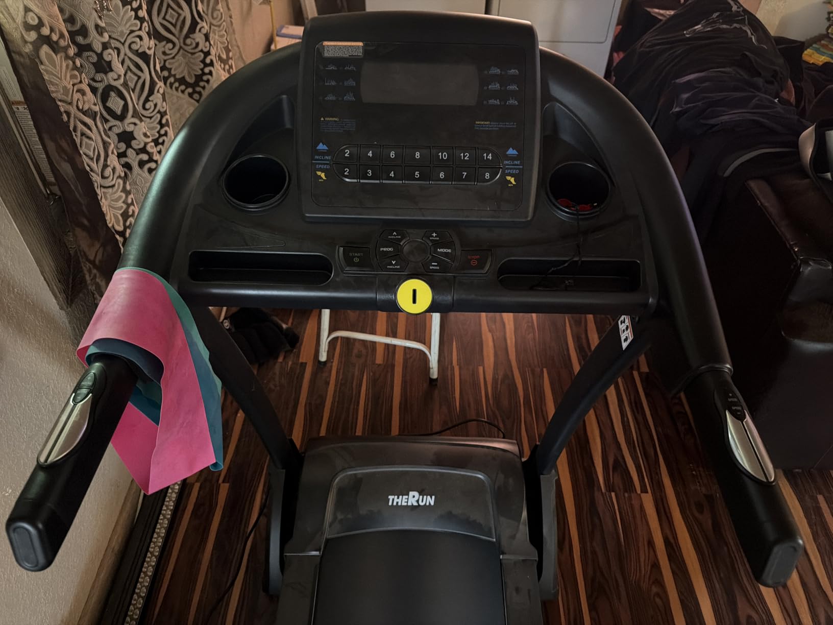 Incline Treadmill, Treadmills for Running and Walking, 300 lbs Weight Capacity Folding Treadmill with 0-15% Auto Incline, Wide Belt, 3.5 HP, App, Heart Rate customer photo 2