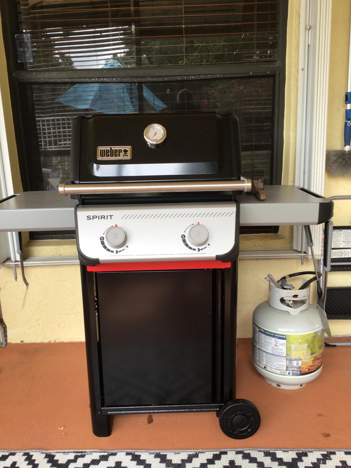Weber Spirit E-310 Liquid Propane Gas Grill for Outdoor Cooking and BBQ, 3 Burners, Black customer photo 2