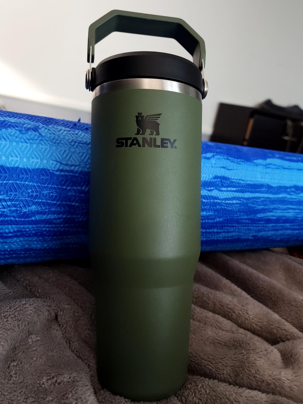 Stanley IceFlow 2.0 Flip Straw Tumbler with Handle 30 oz | Twist On Lid and Flip Up Straw | Leak Resistant Water Bottle | Insulated Stainless Steel | BPA-Free | Dried Pine customer photo 2