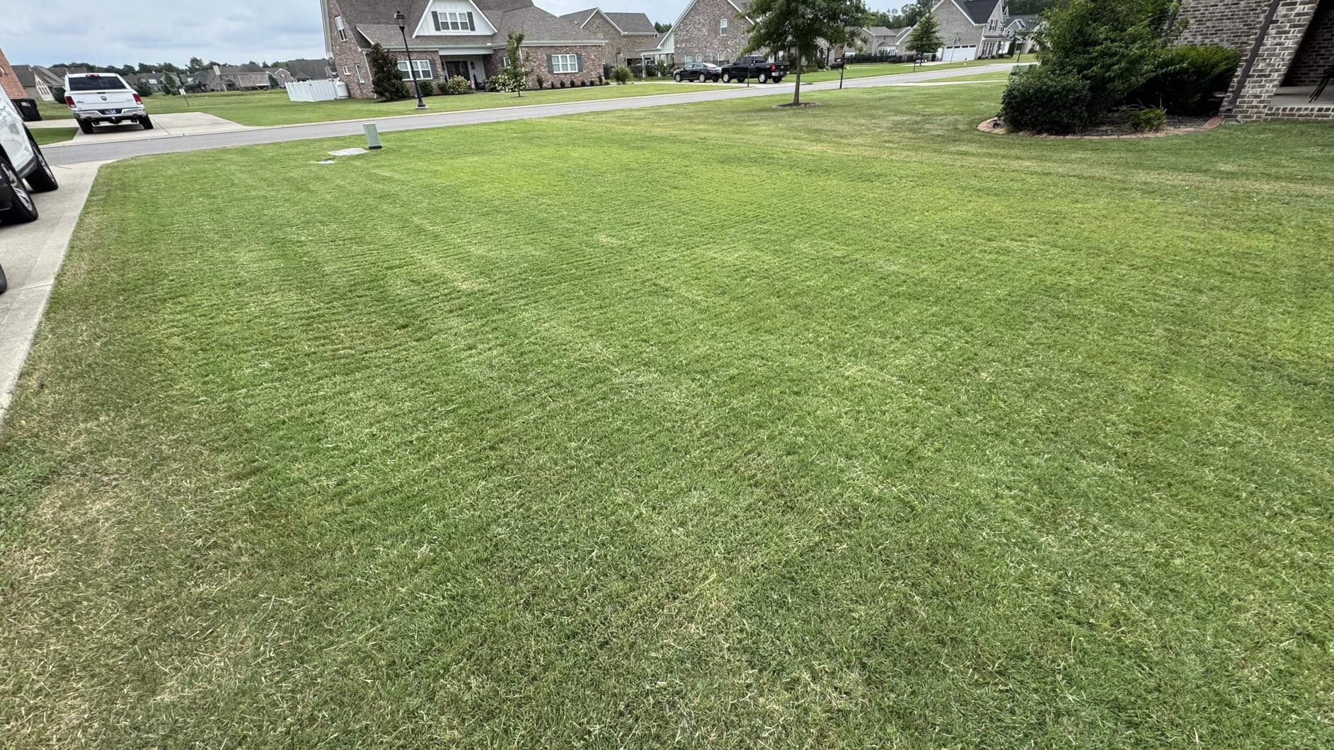 eufy E18 Robot Lawn Mower, Max 0.3 Acres, Vision Navigation, Hands-Free Auto Mapping, Wire Free RTK Free, Multi-Zone Management, AI Obstacle Avoidance, APP Control customer photo 2